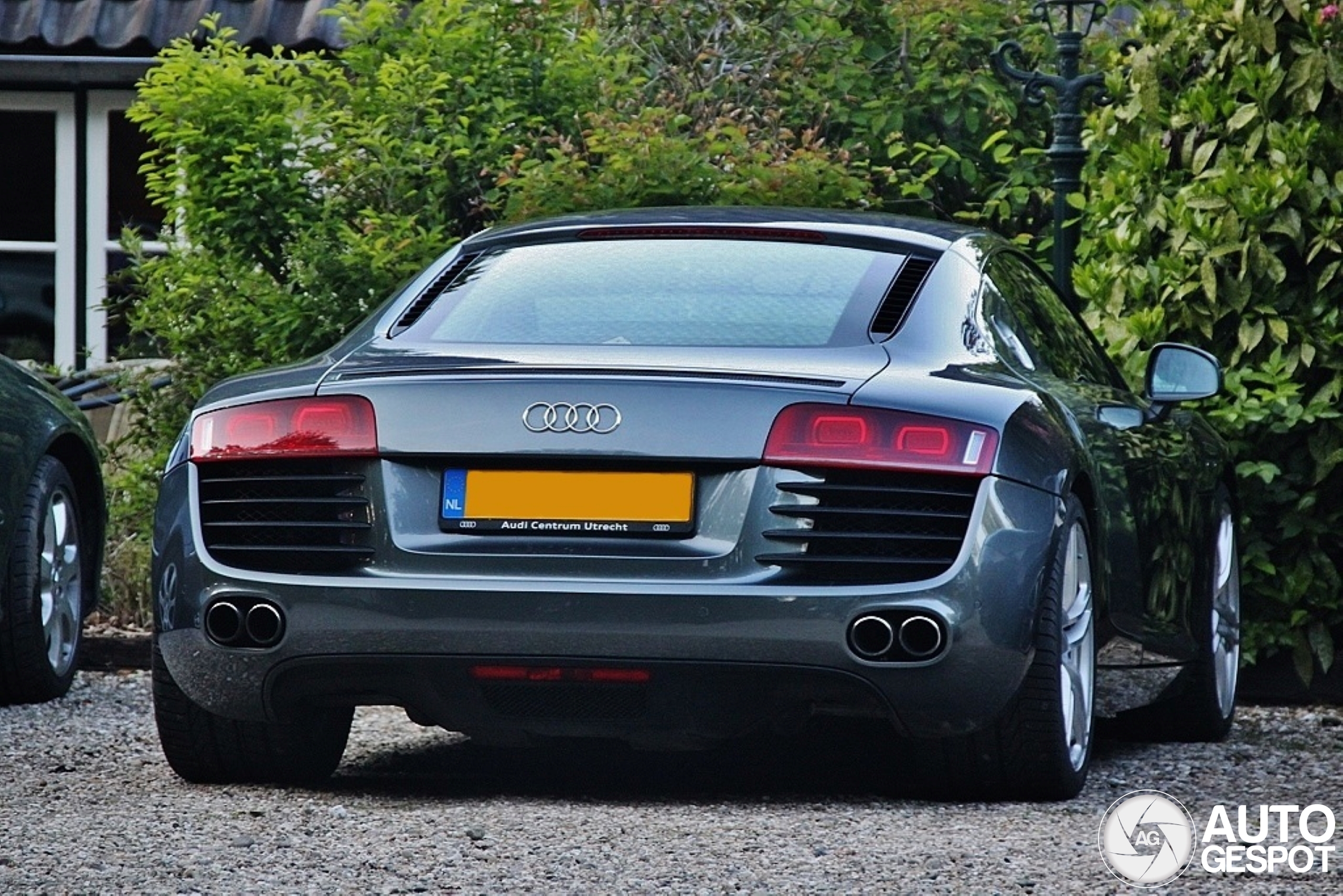 Audi R8