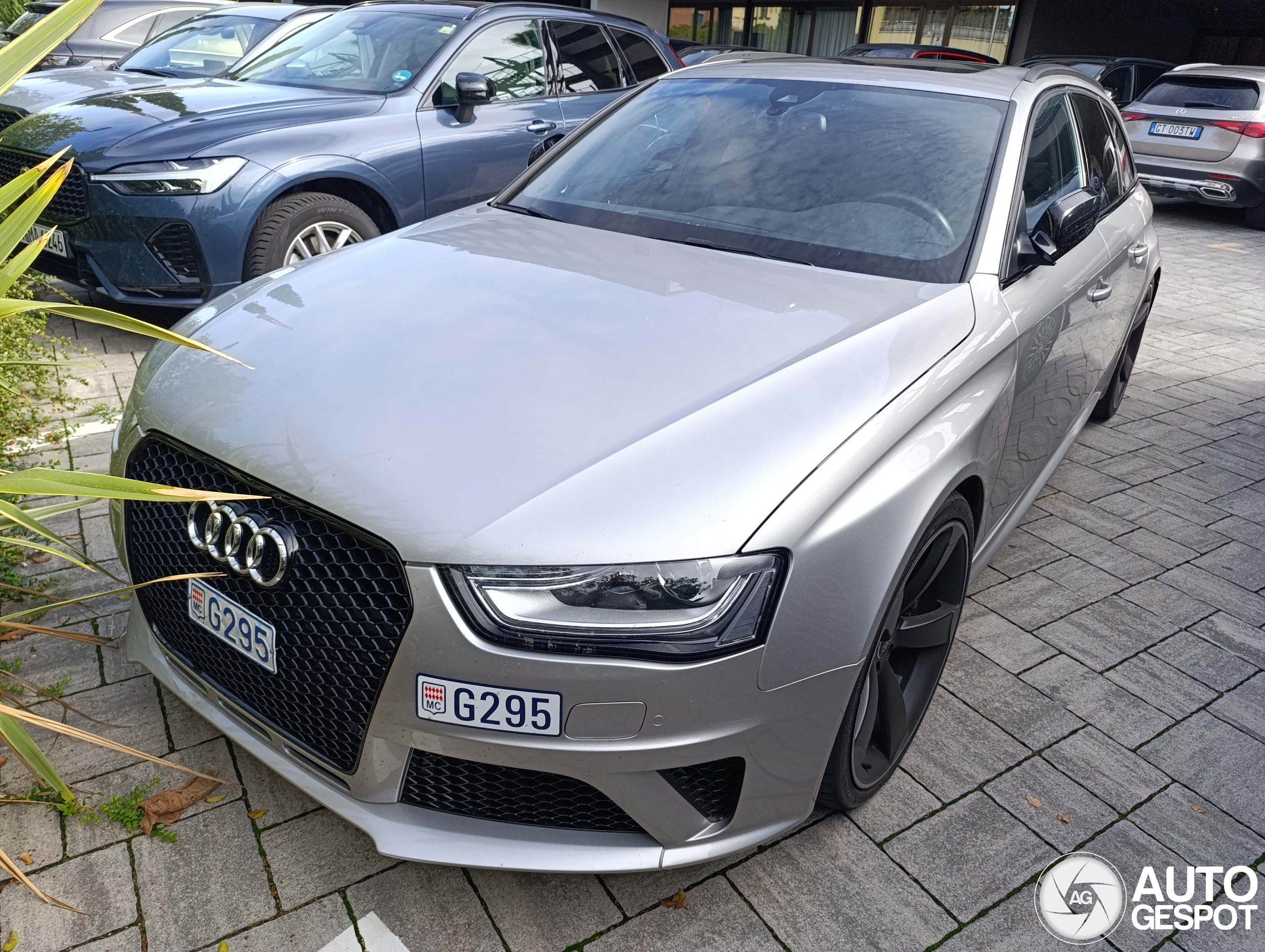 Audi RS4 Avant B8