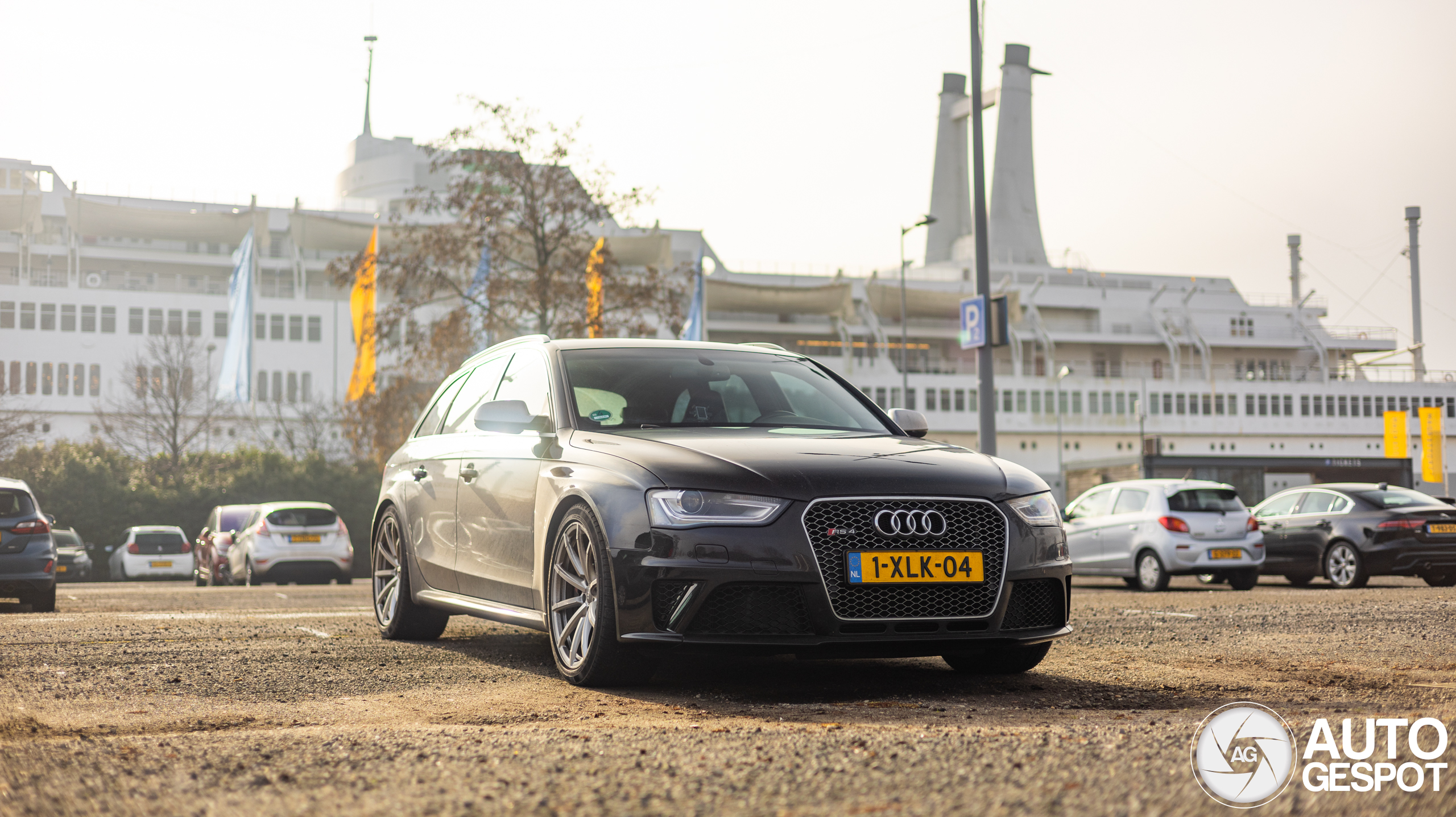 Audi RS4 Avant B8