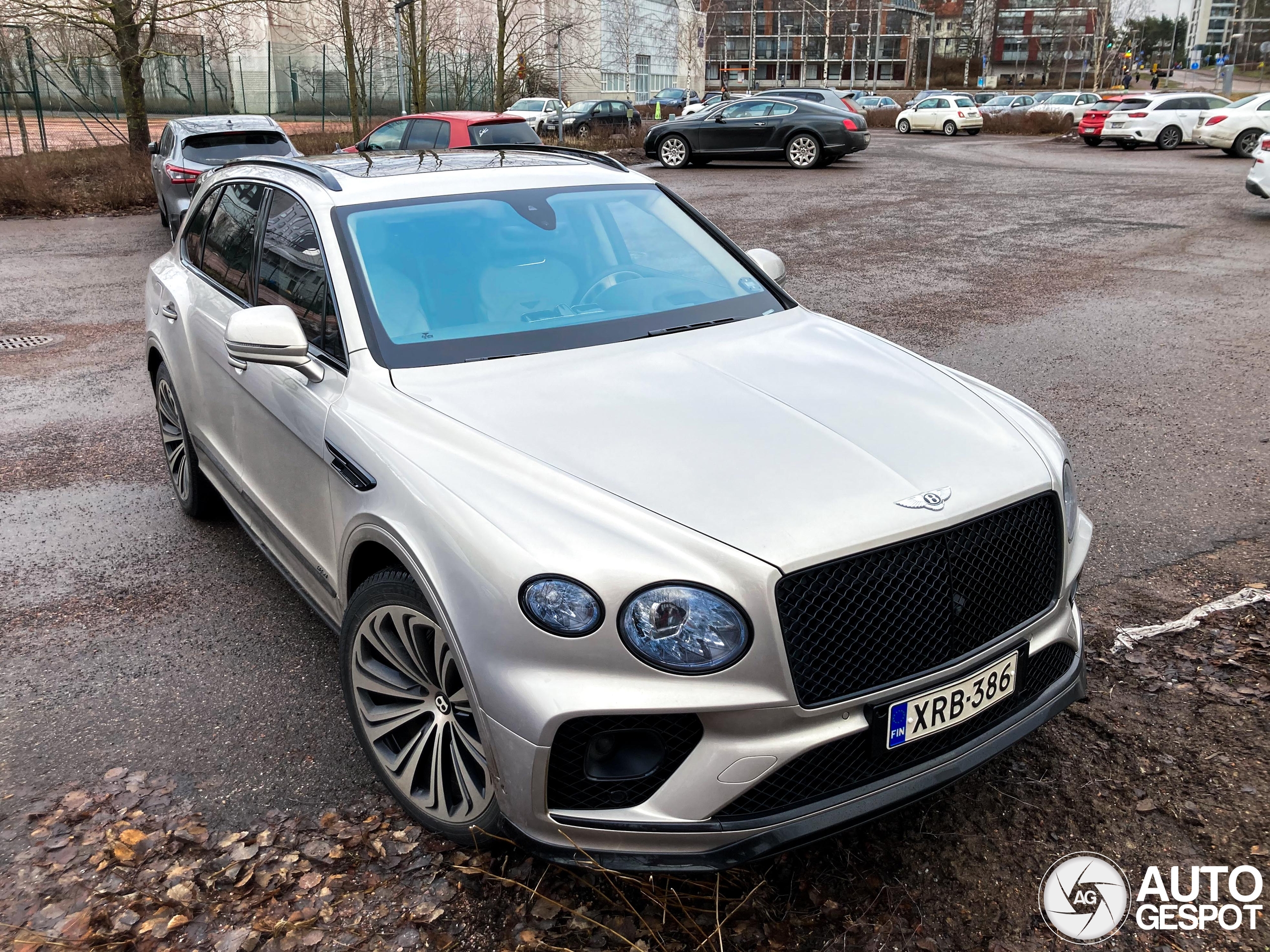 Bentley Bentayga Hybrid 2021