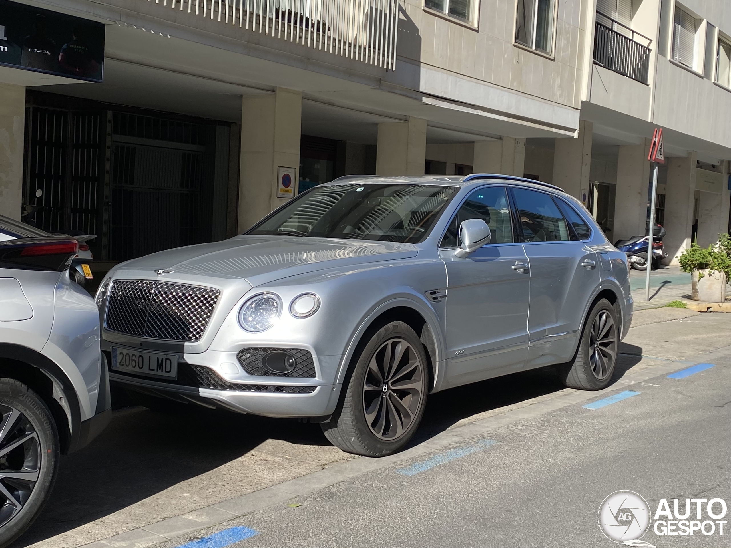 Bentley Bentayga Hybrid