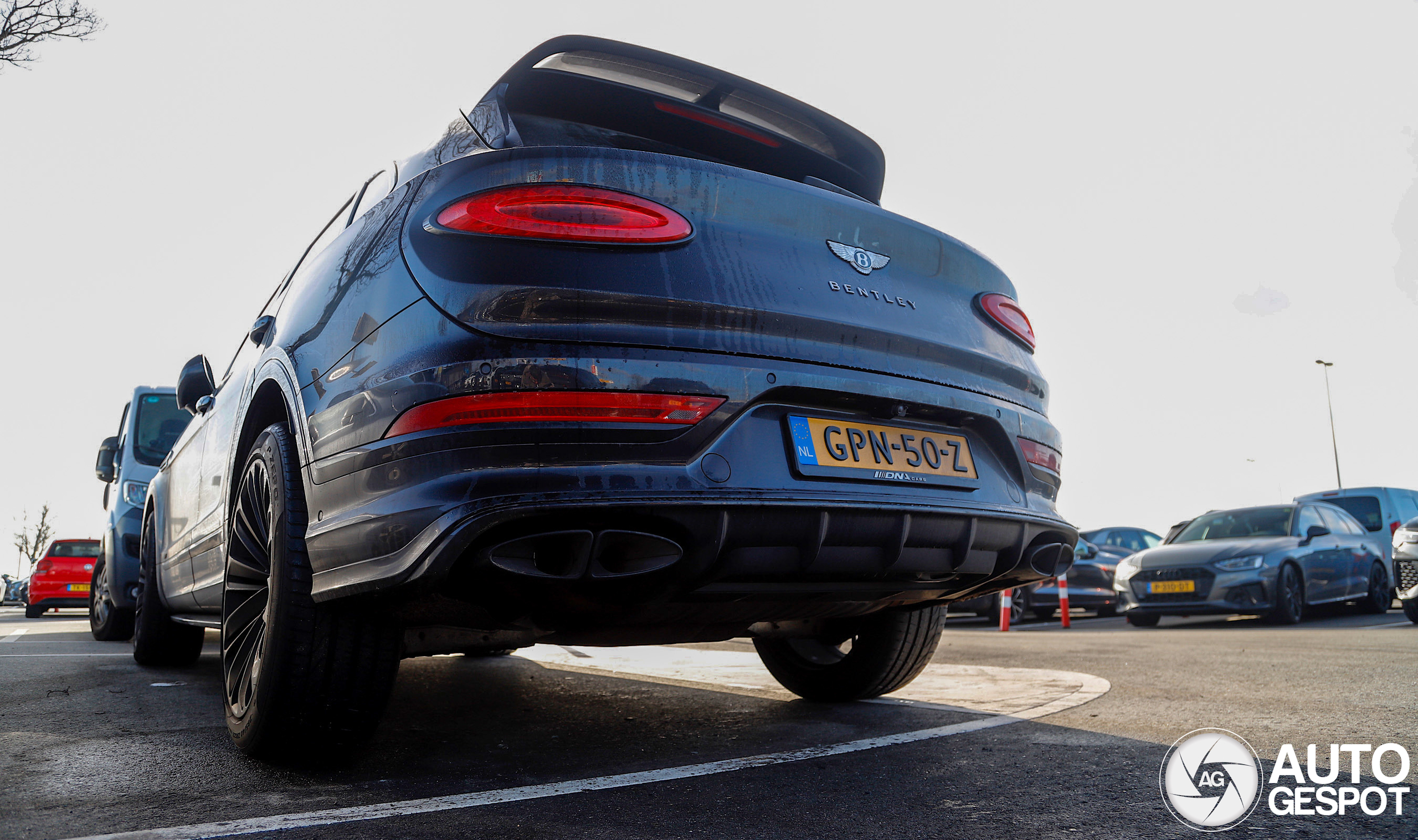 Bentley Bentayga V8 2021