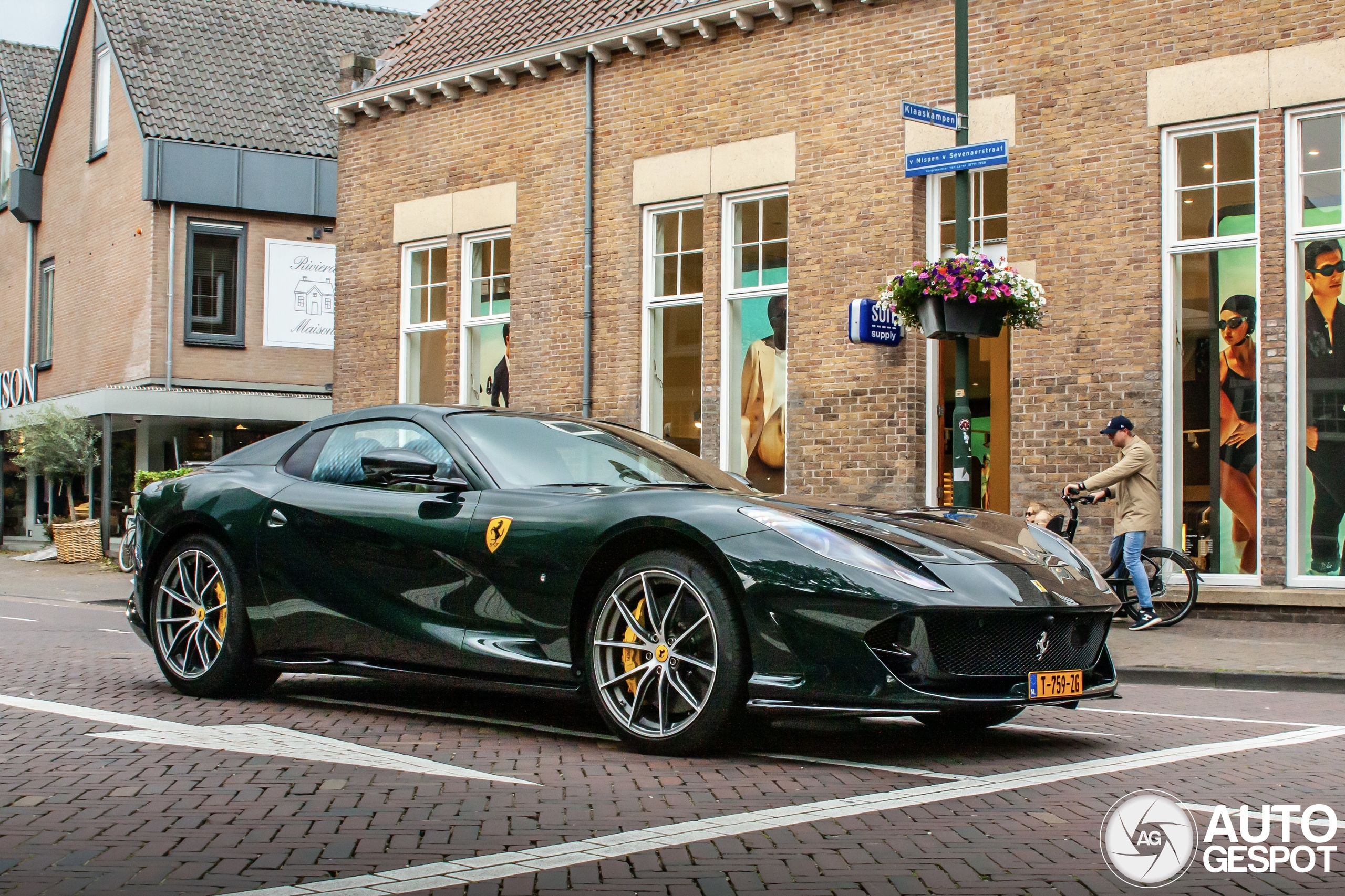 Ferrari 812 GTS