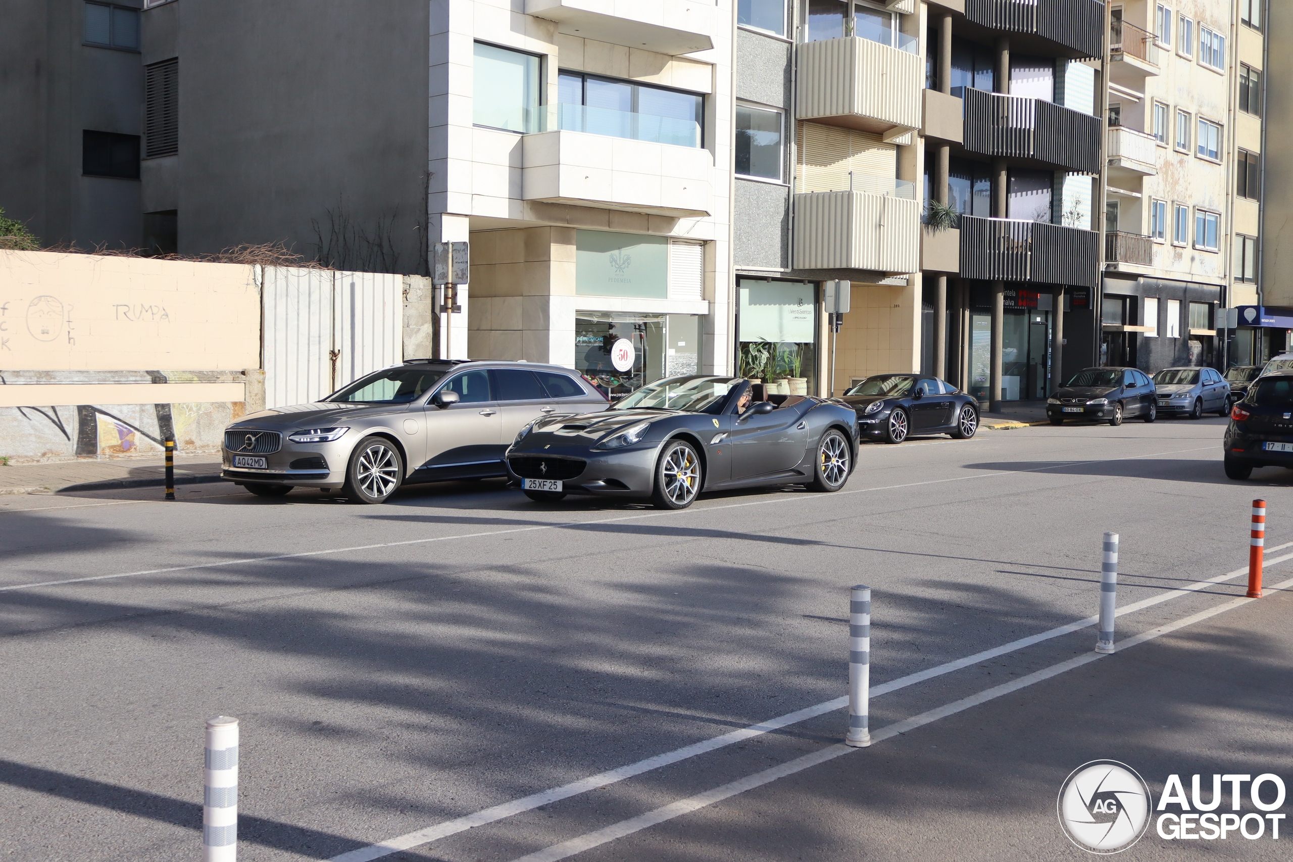 Ferrari California