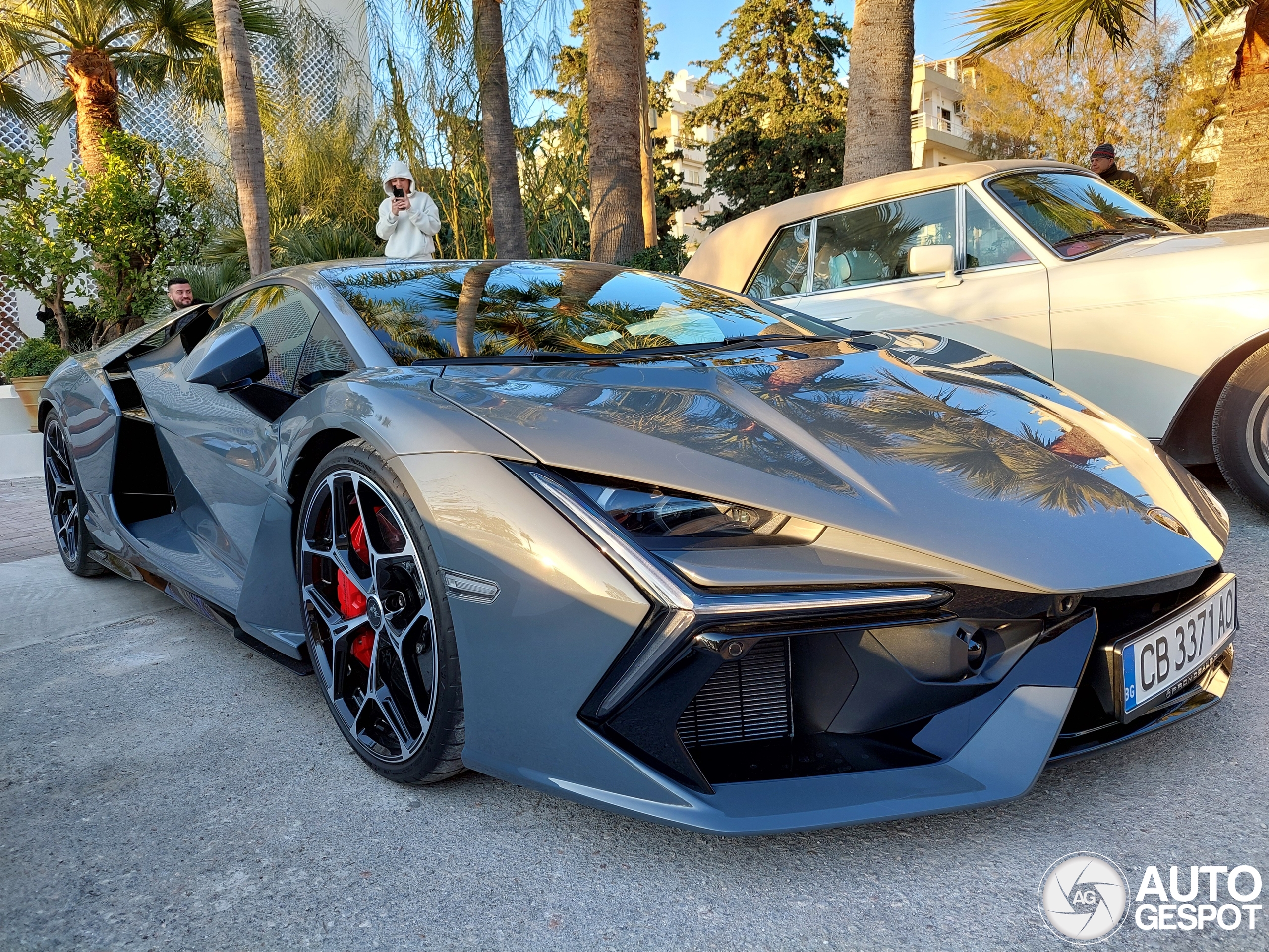 Lamborghini Revuelto