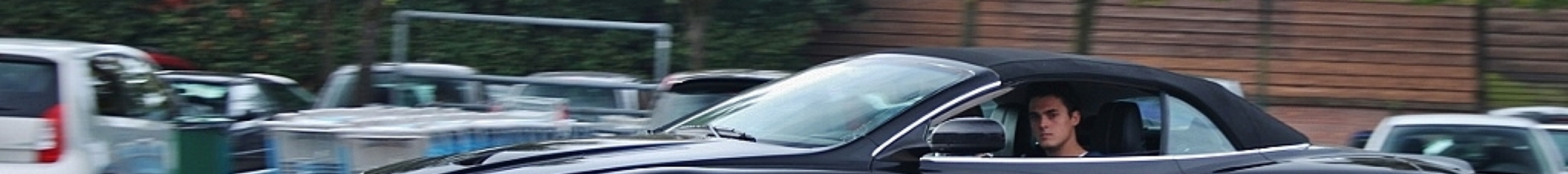 Aston Martin DBS Volante