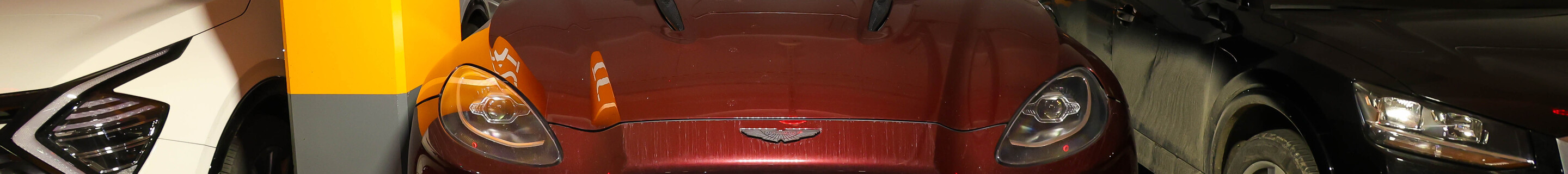Aston Martin DBX