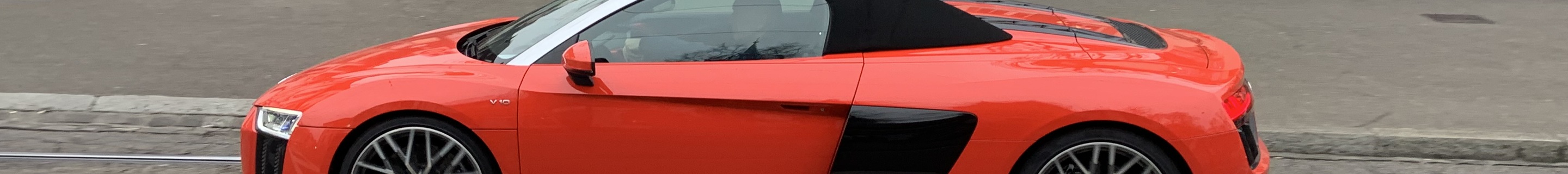 Audi R8 V10 Spyder 2016