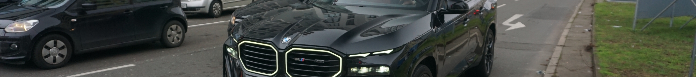 BMW XM G09