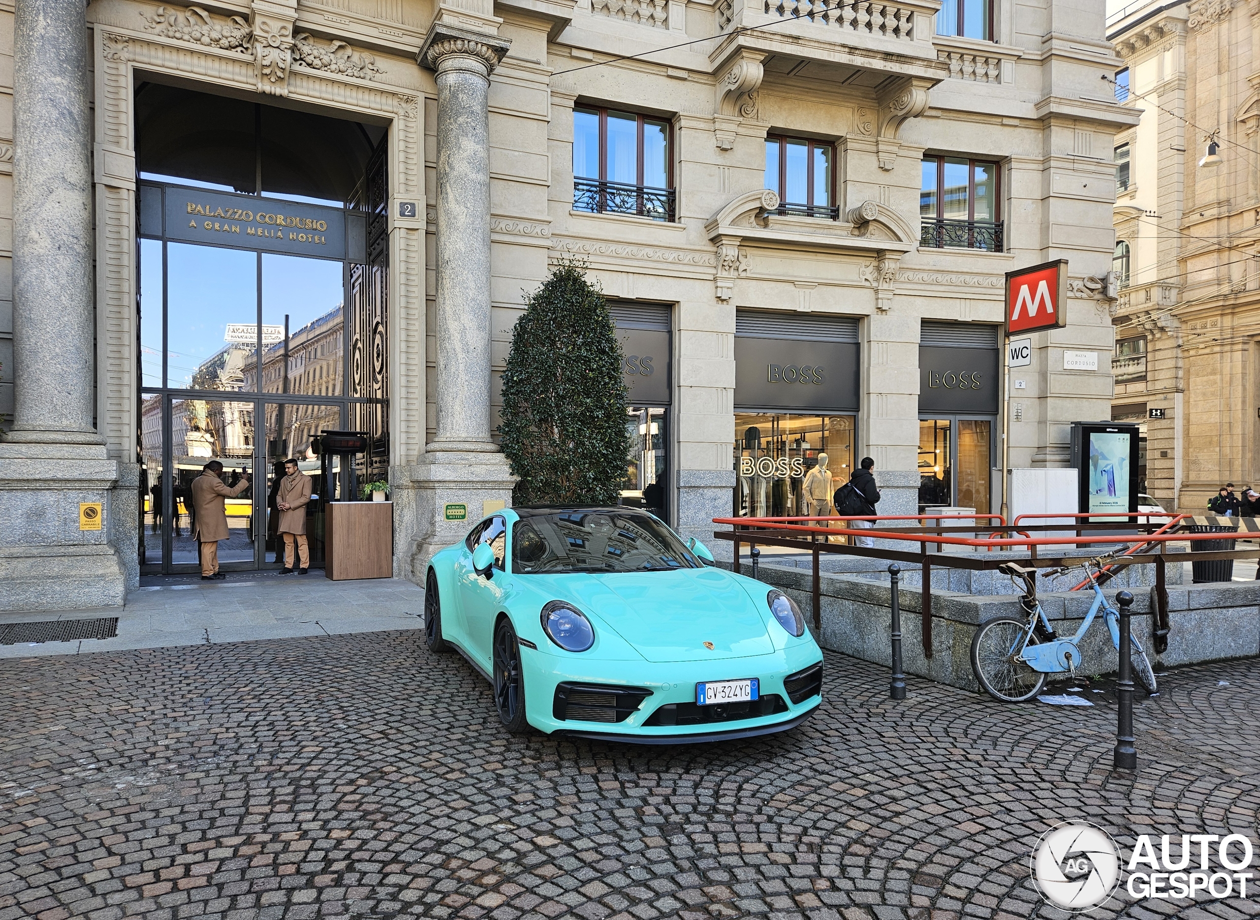 Porsche 992 Carrera 4 GTS