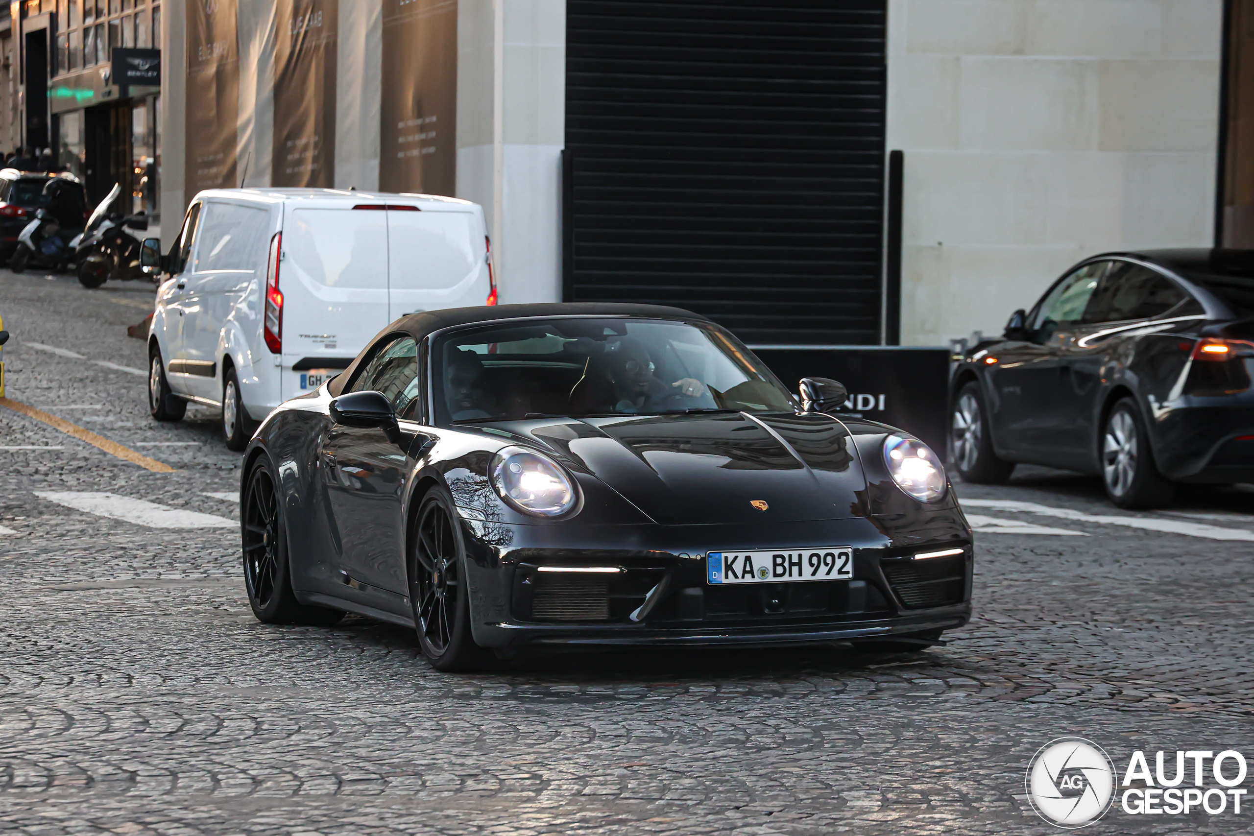 Porsche 992 Carrera 4 GTS Cabriolet