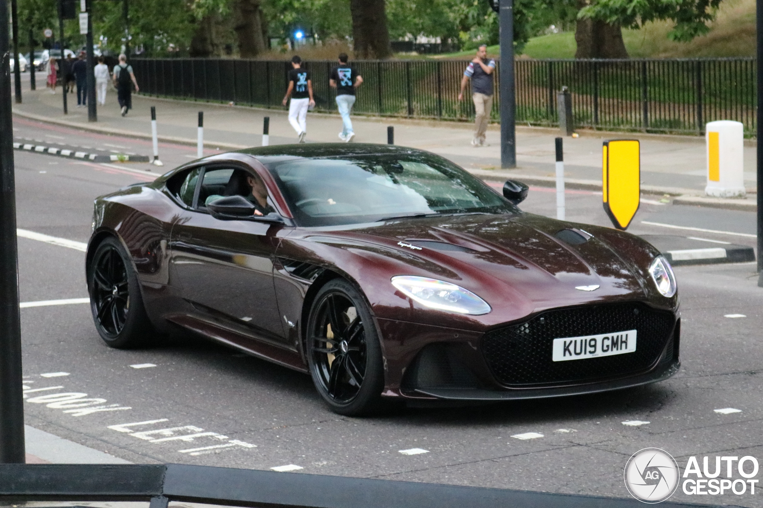 Aston Martin DBS Superleggera