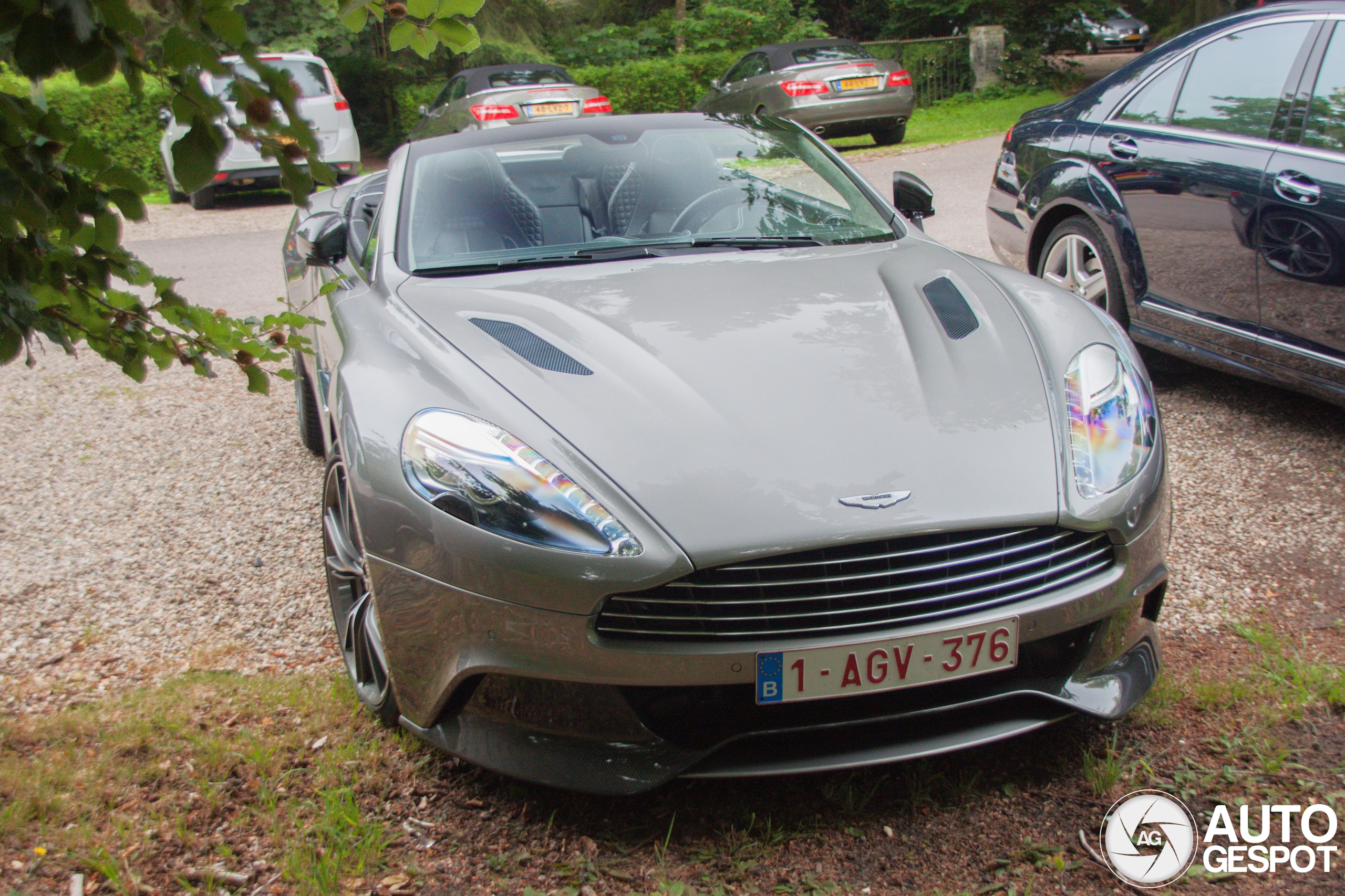 Aston Martin Vanquish Volante