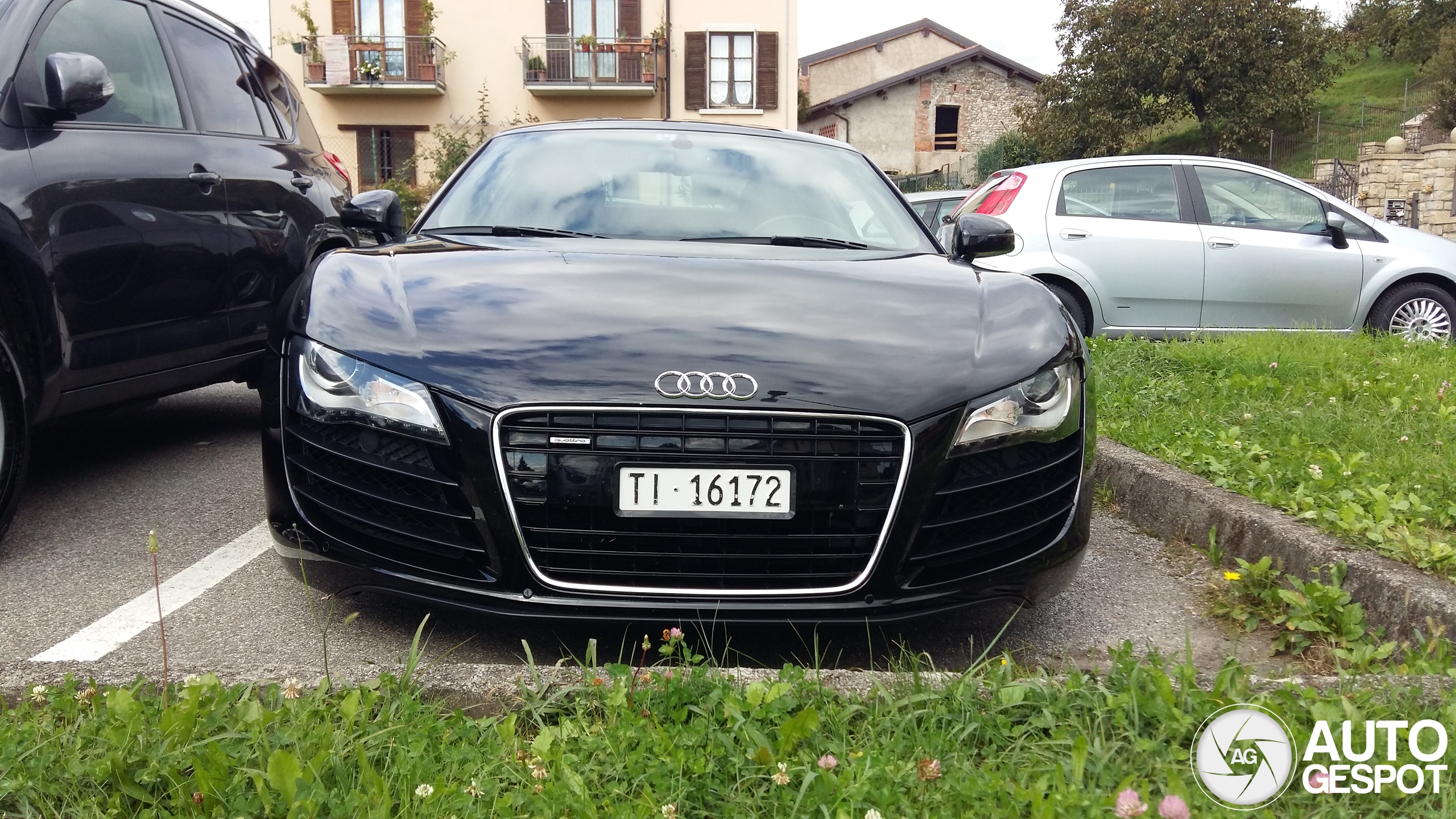 Audi R8