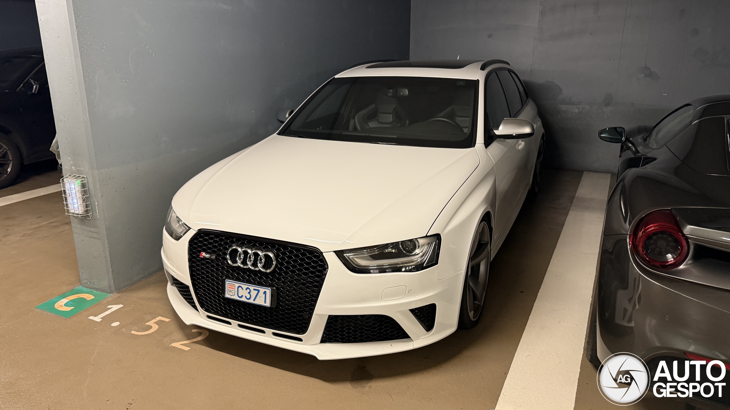 Audi RS4 Avant B8