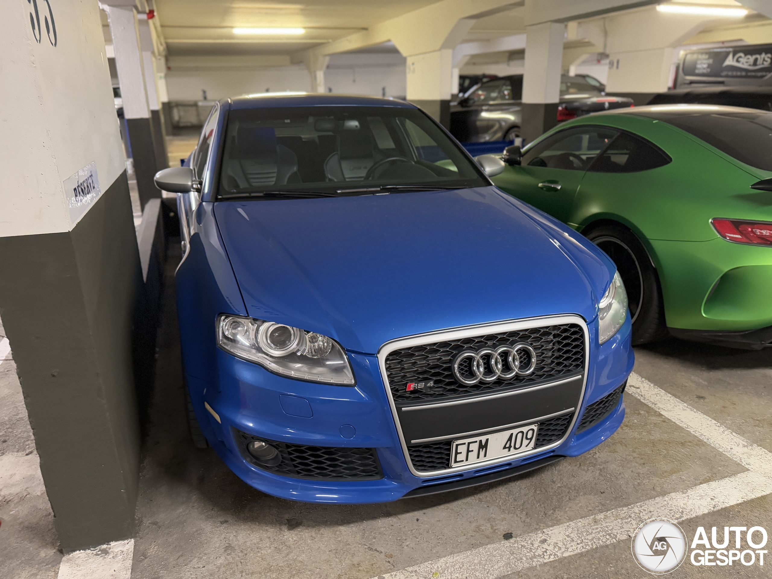 Audi RS4 Sedan