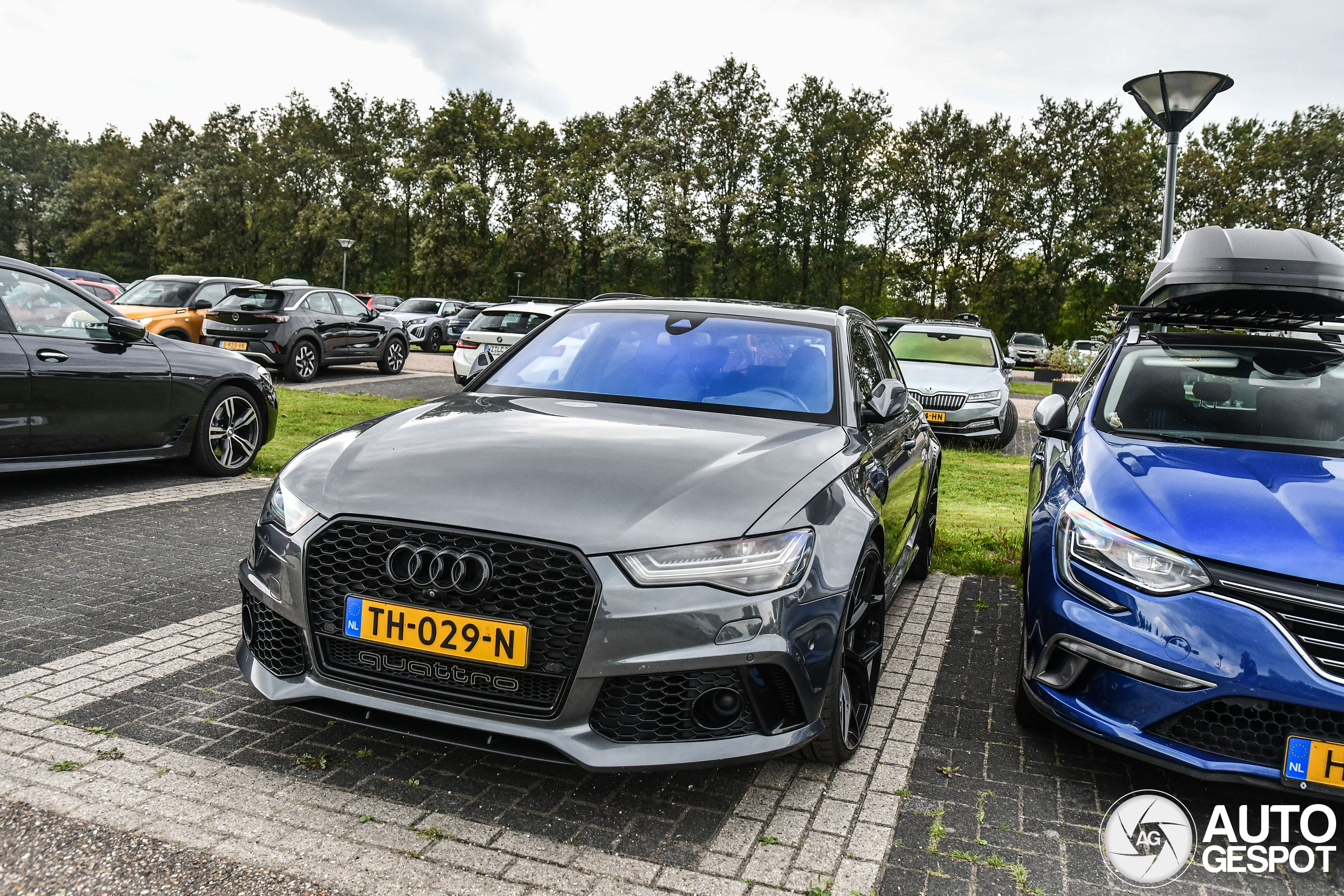 Audi RS6 Avant C7 2015