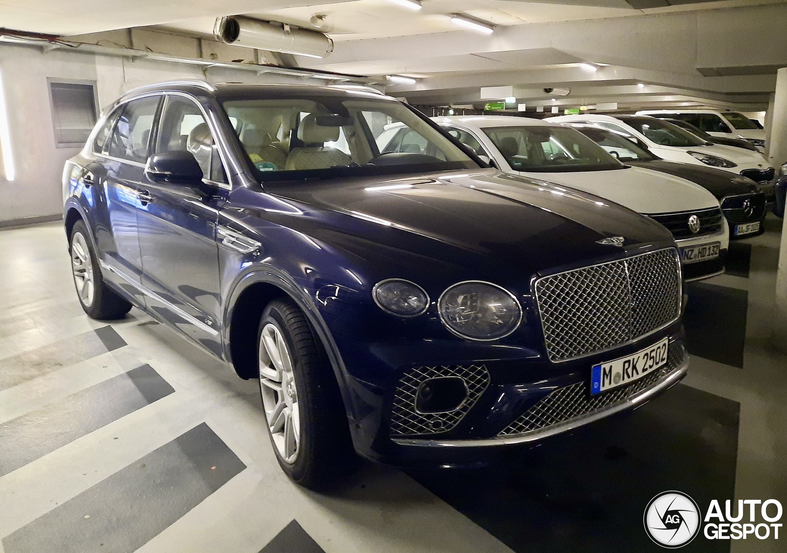 Bentley Bentayga V8 2021