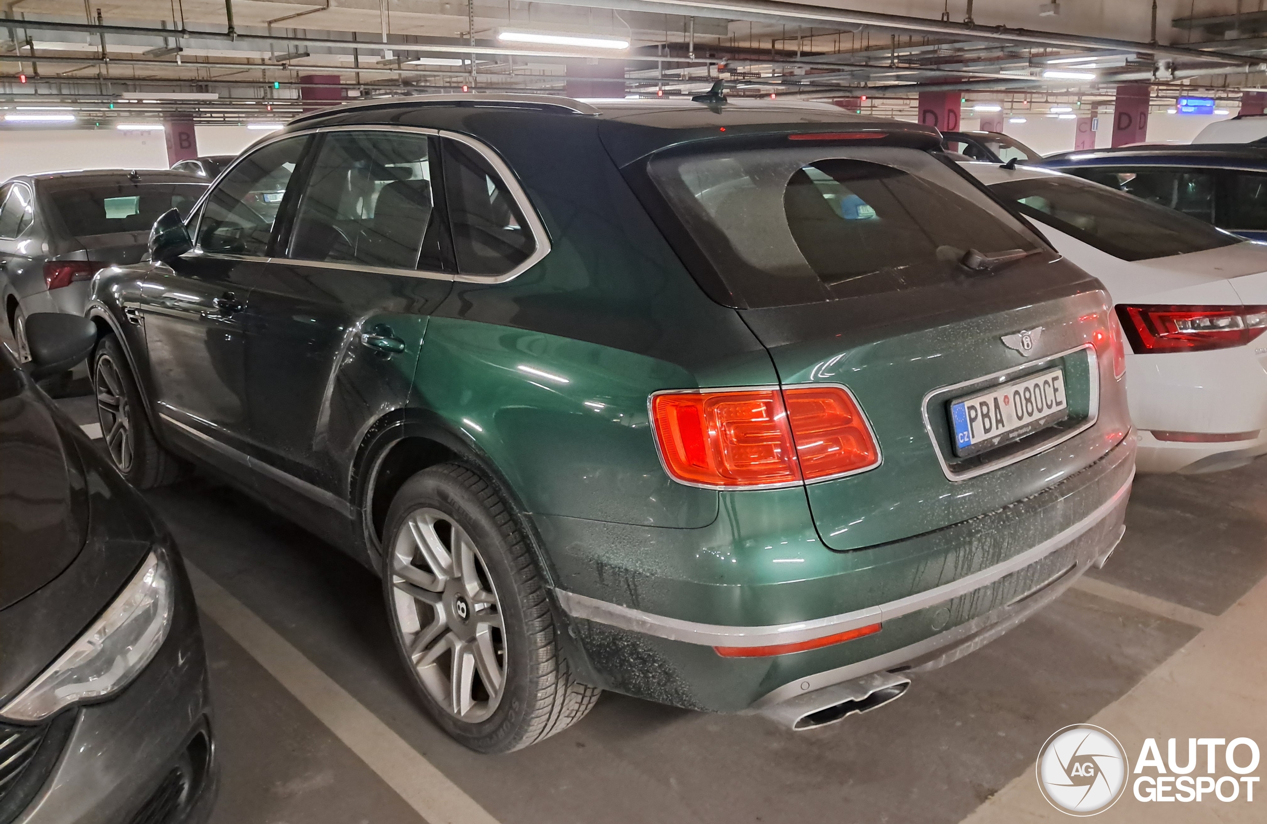 Bentley Bentayga V8