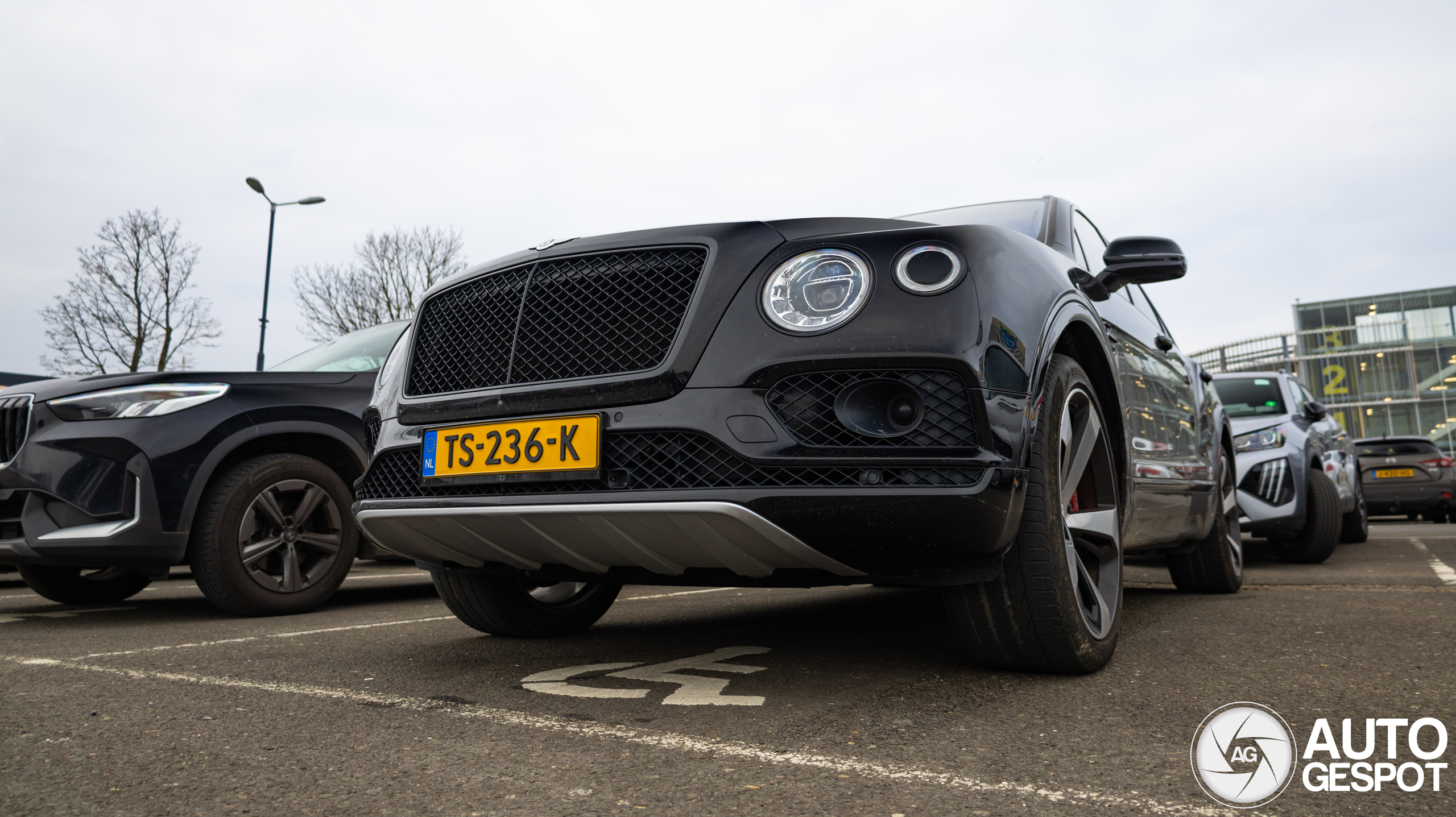 Bentley Bentayga V8