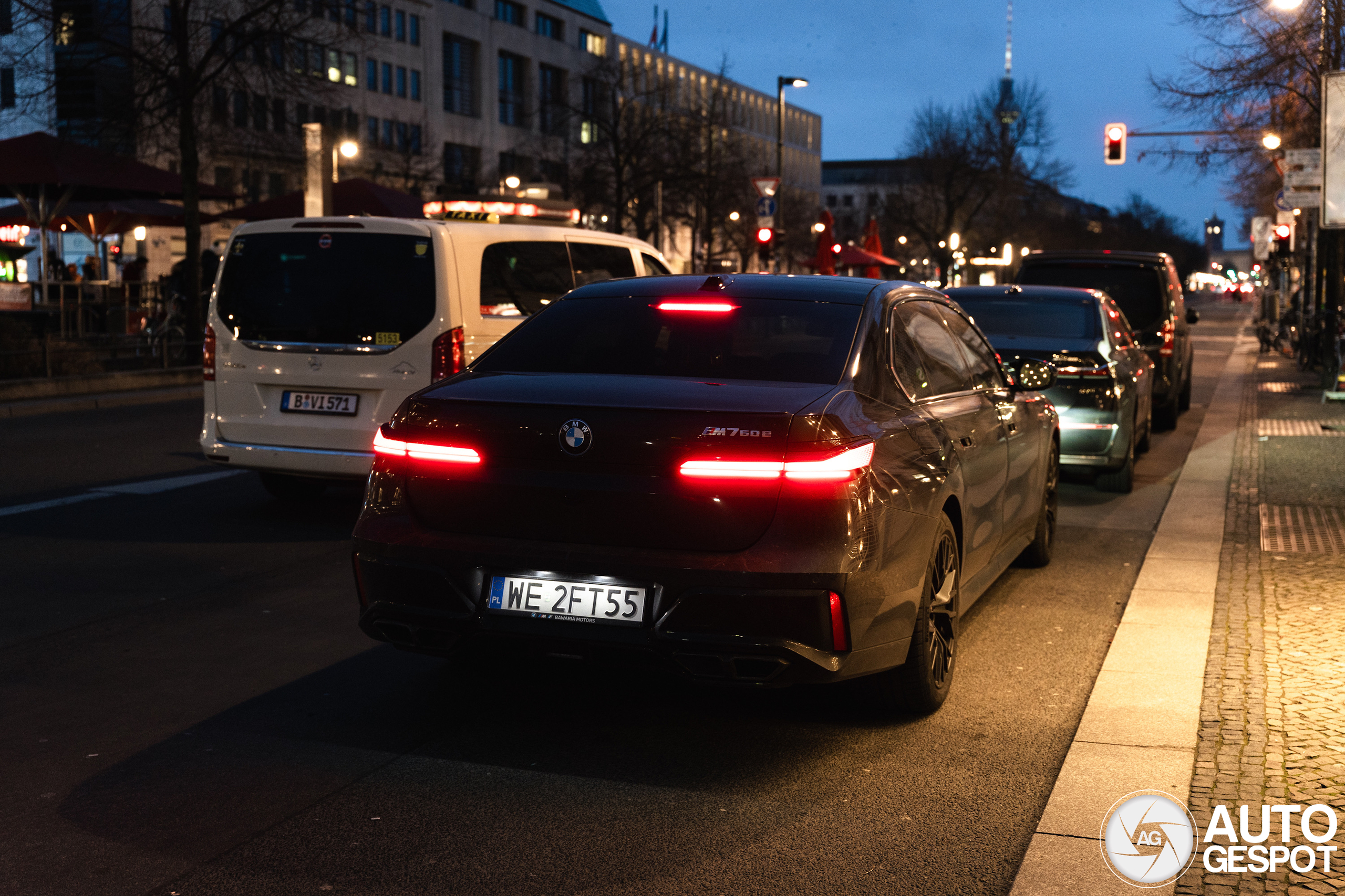 BMW M760e xDrive