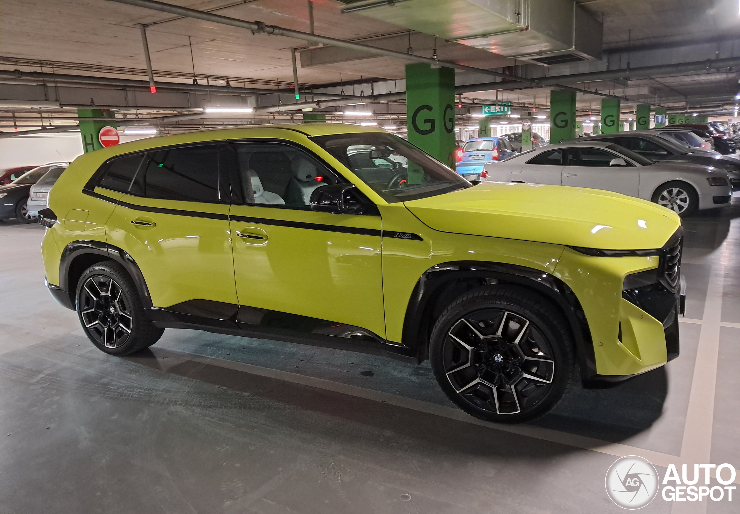 BMW XM G09