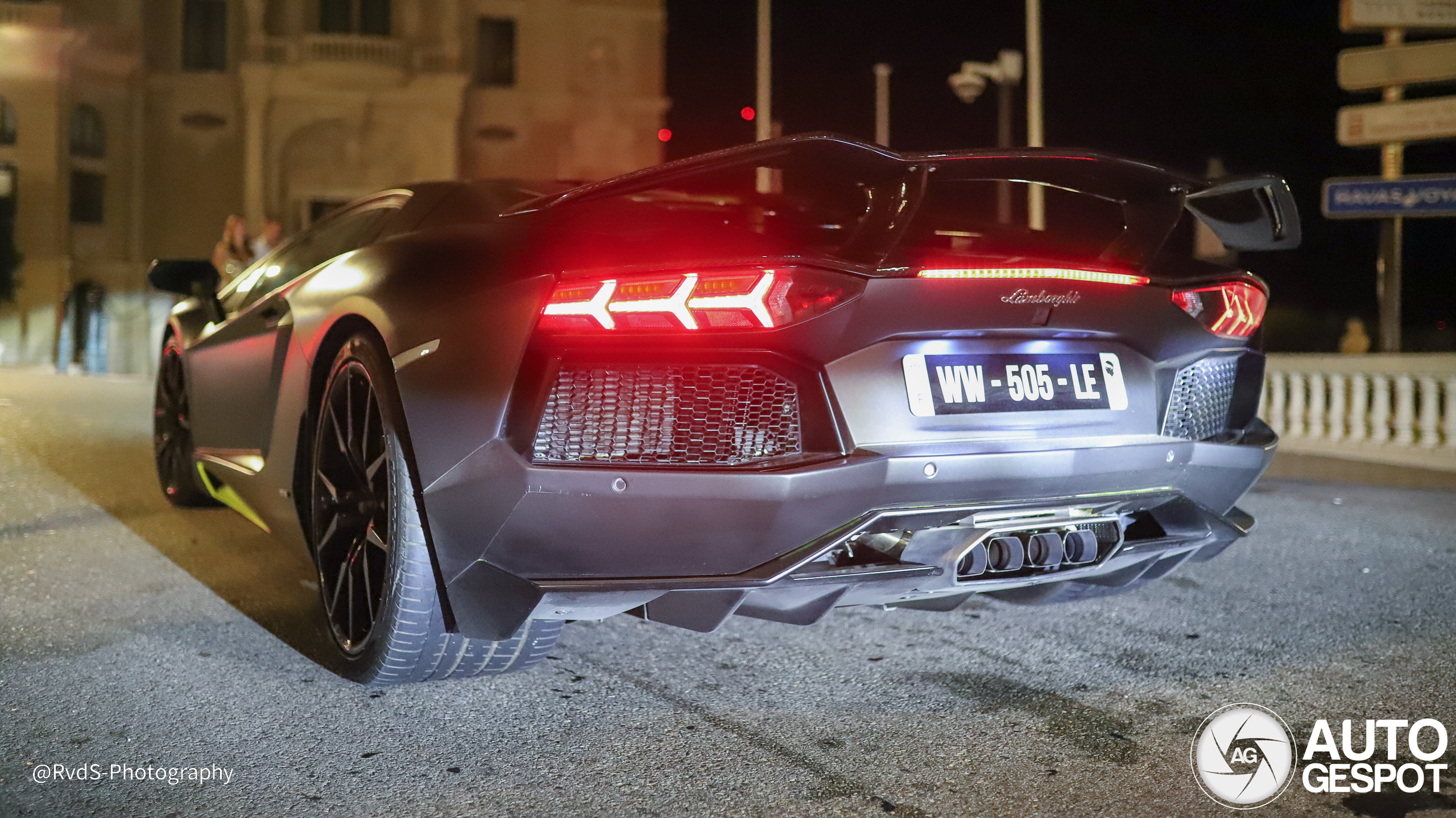 Lamborghini Aventador LP700-4