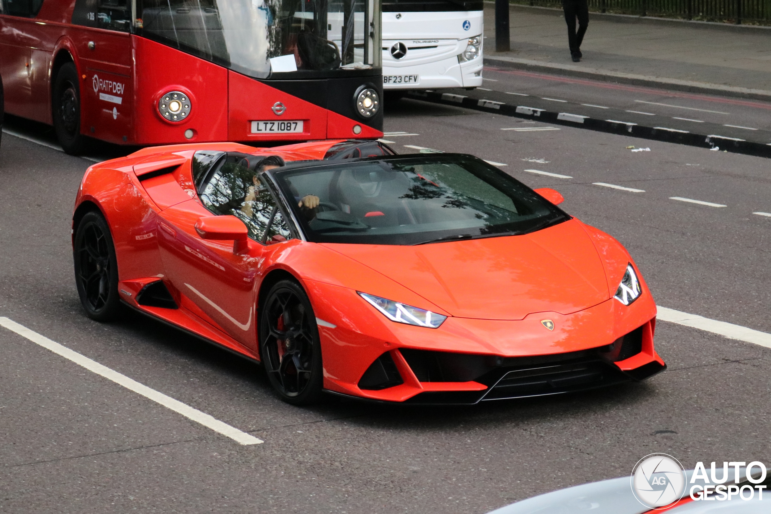 Lamborghini Huracán LP640-4 EVO Spyder