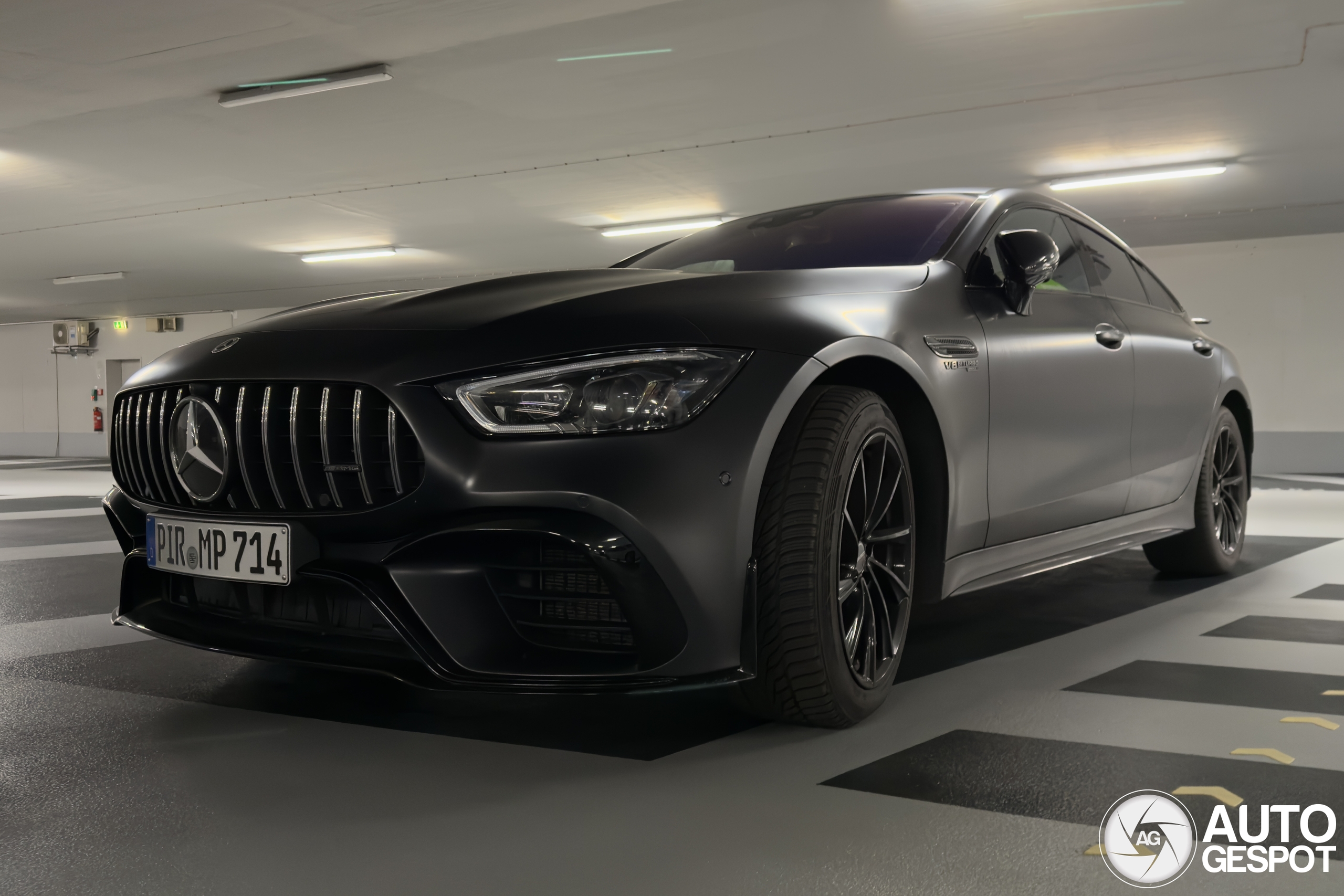 Mercedes-AMG GT 63 S X290