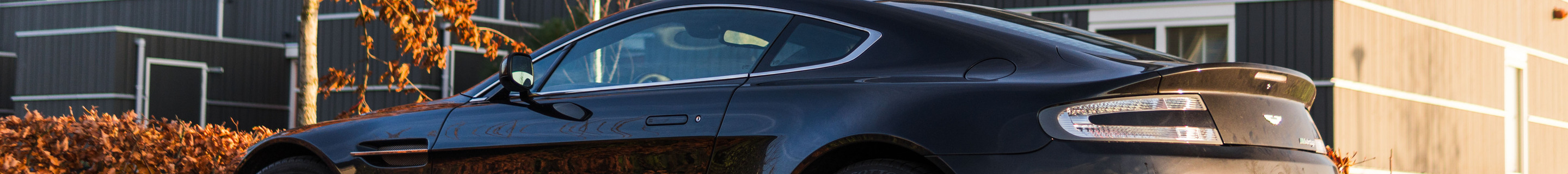 Aston Martin V8 Vantage N400