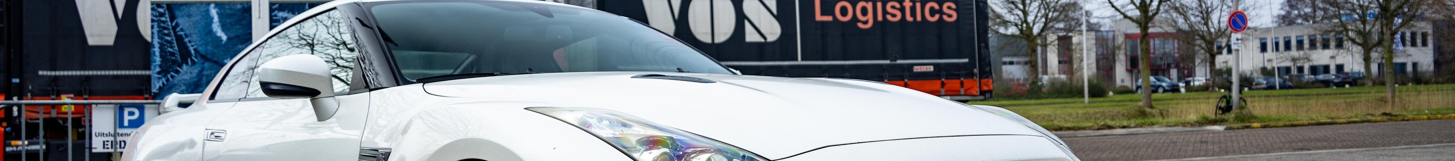 Nissan GT-R 2012