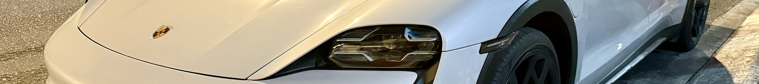Porsche Taycan Turbo Cross Turismo