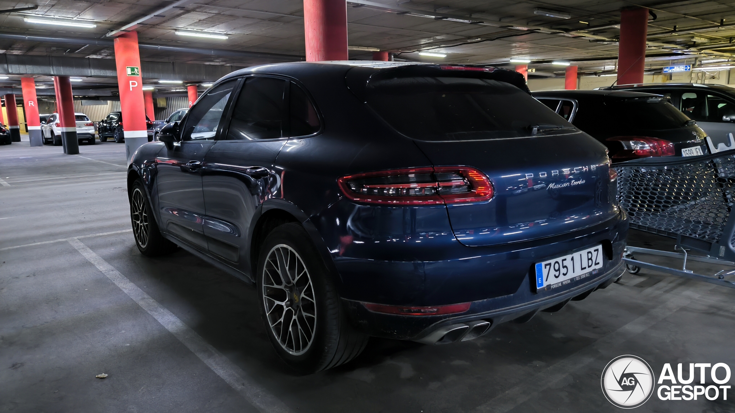 Porsche 95B Macan Turbo