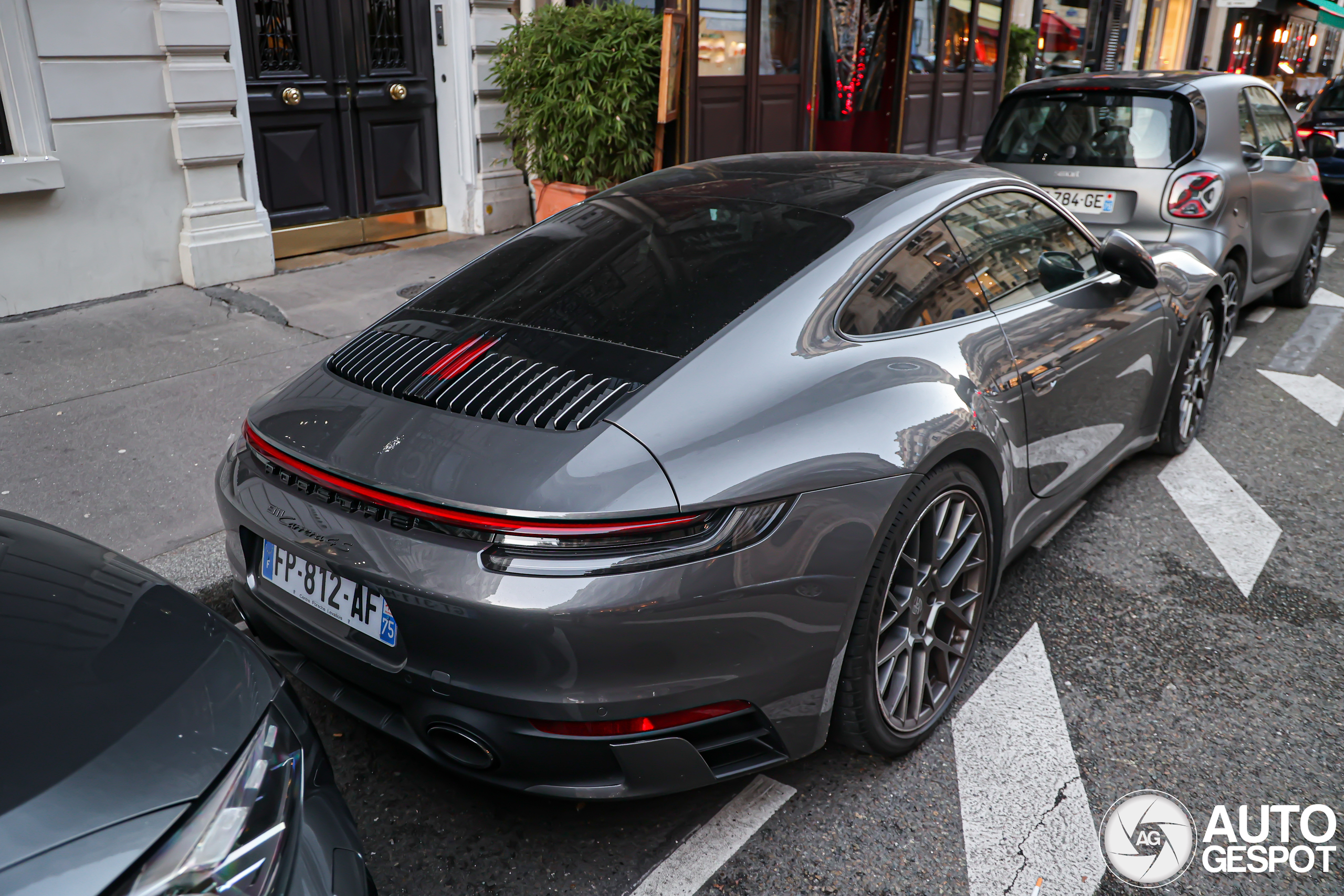 Porsche 992 Carrera 4S