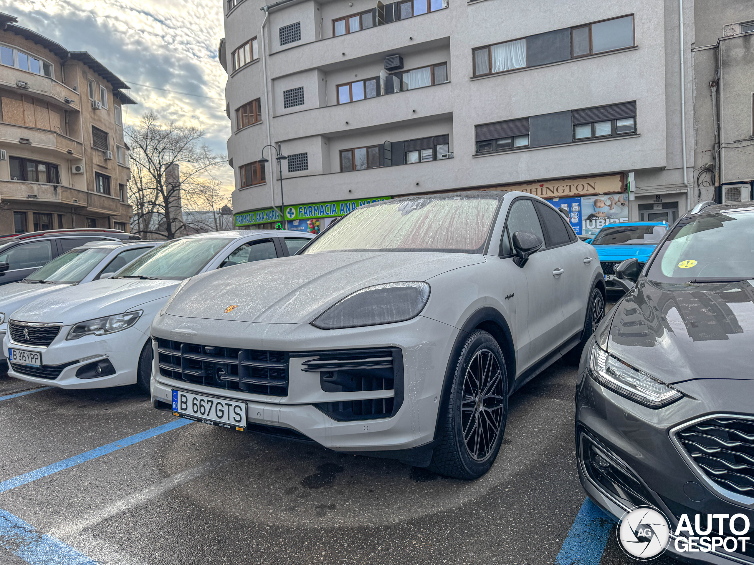 Porsche Cayenne Coupé Turbo E-Hybrid