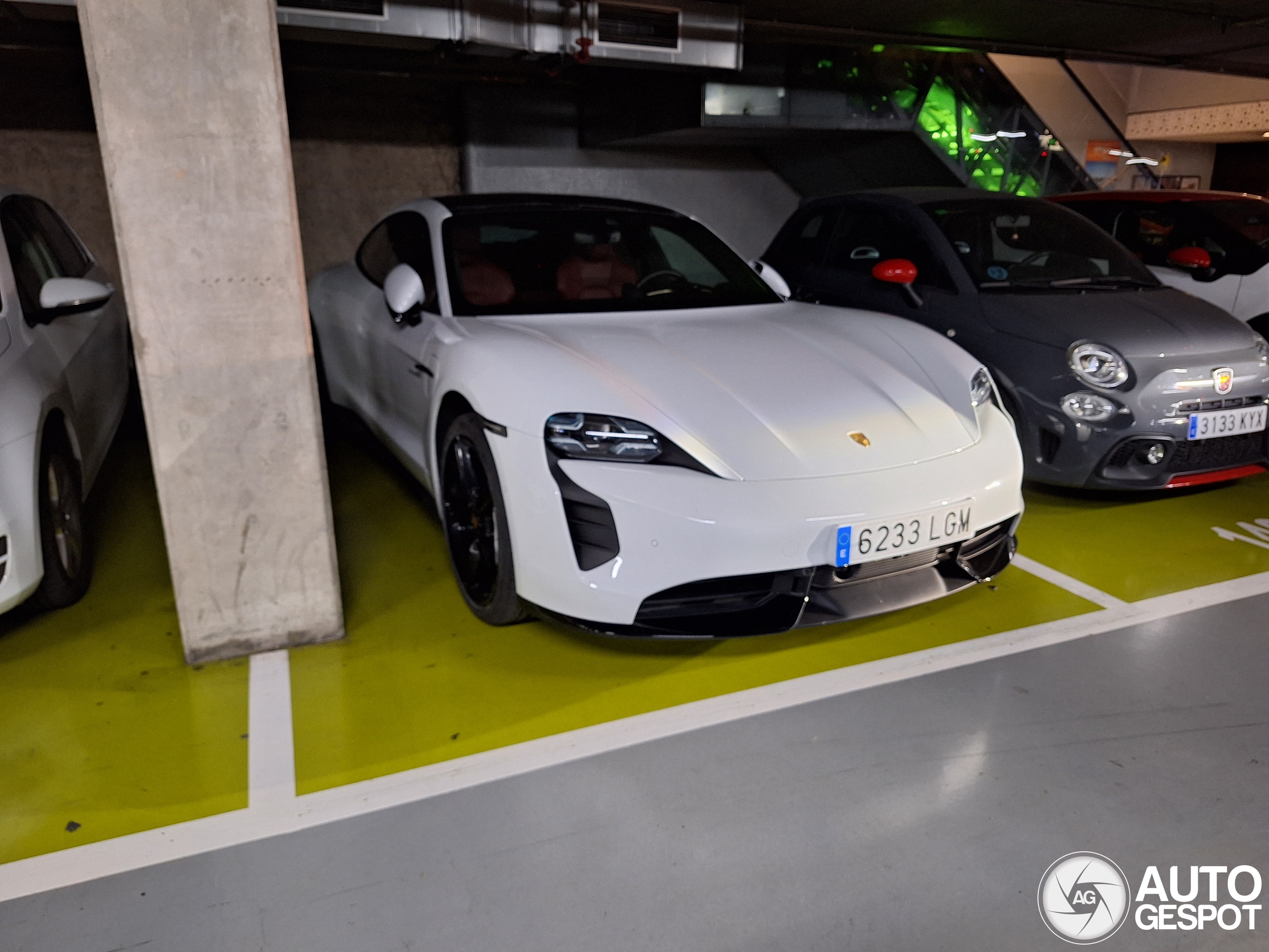 Porsche Taycan Turbo