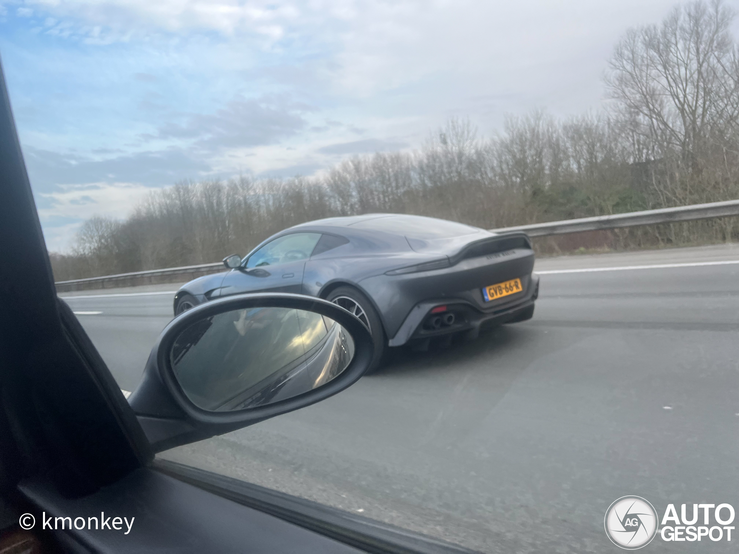 Aston Martin V8 Vantage 2018