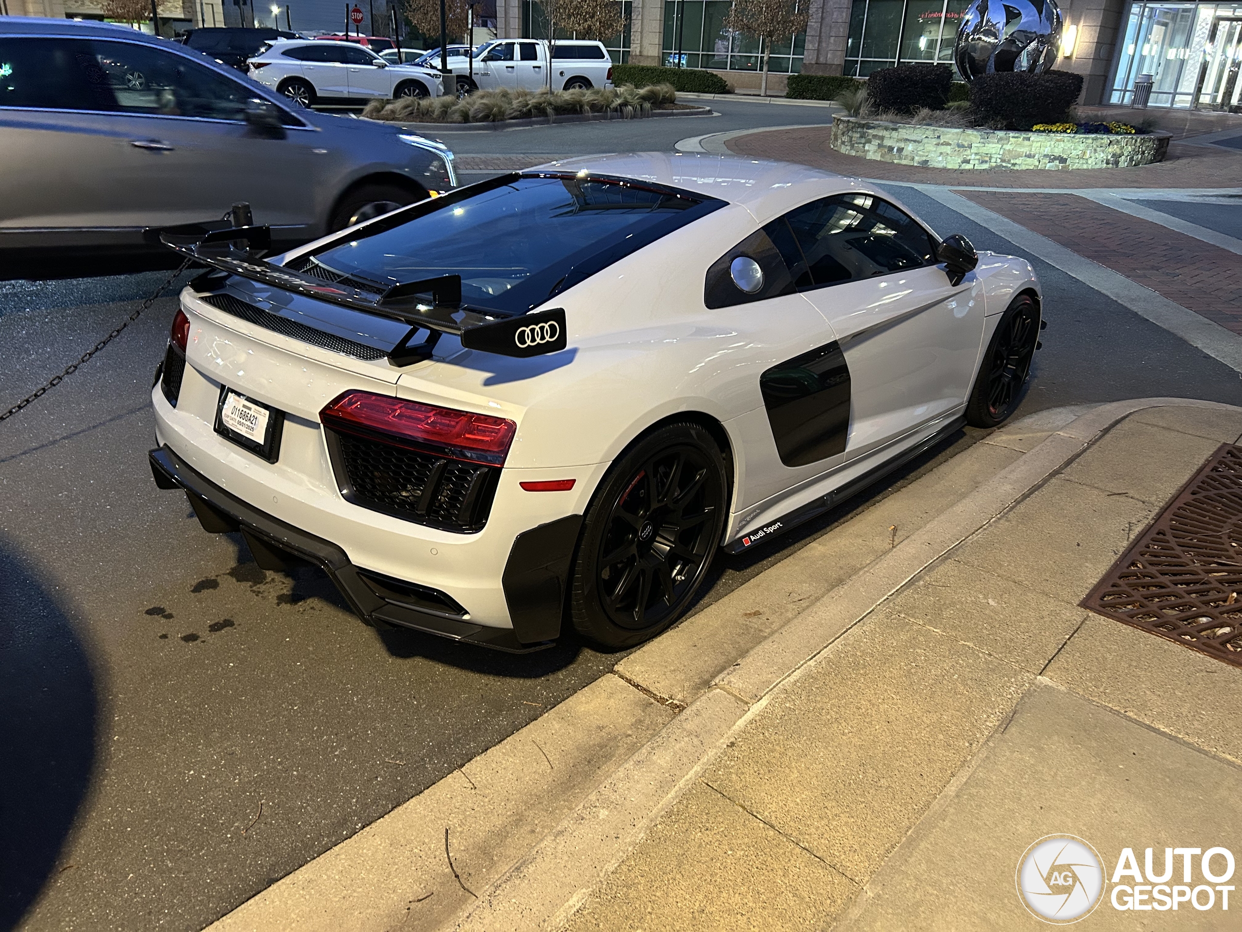 Audi R8 V10 Plus 2015