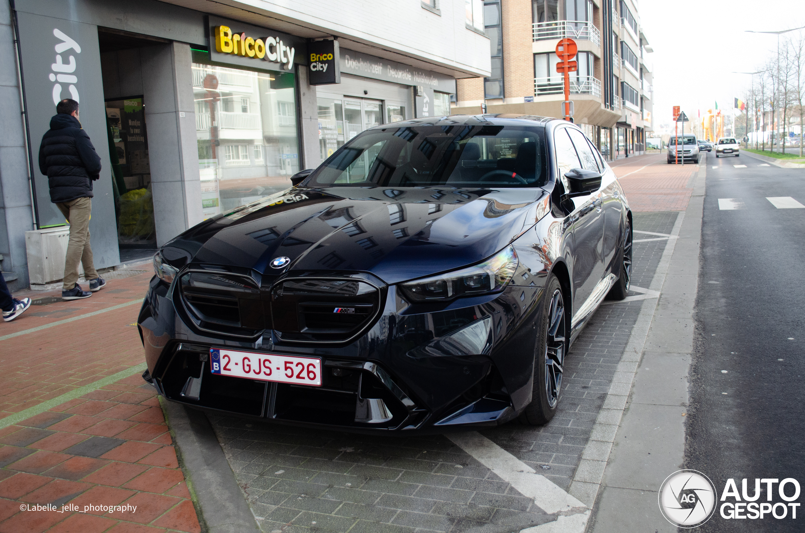 BMW M5 G90
