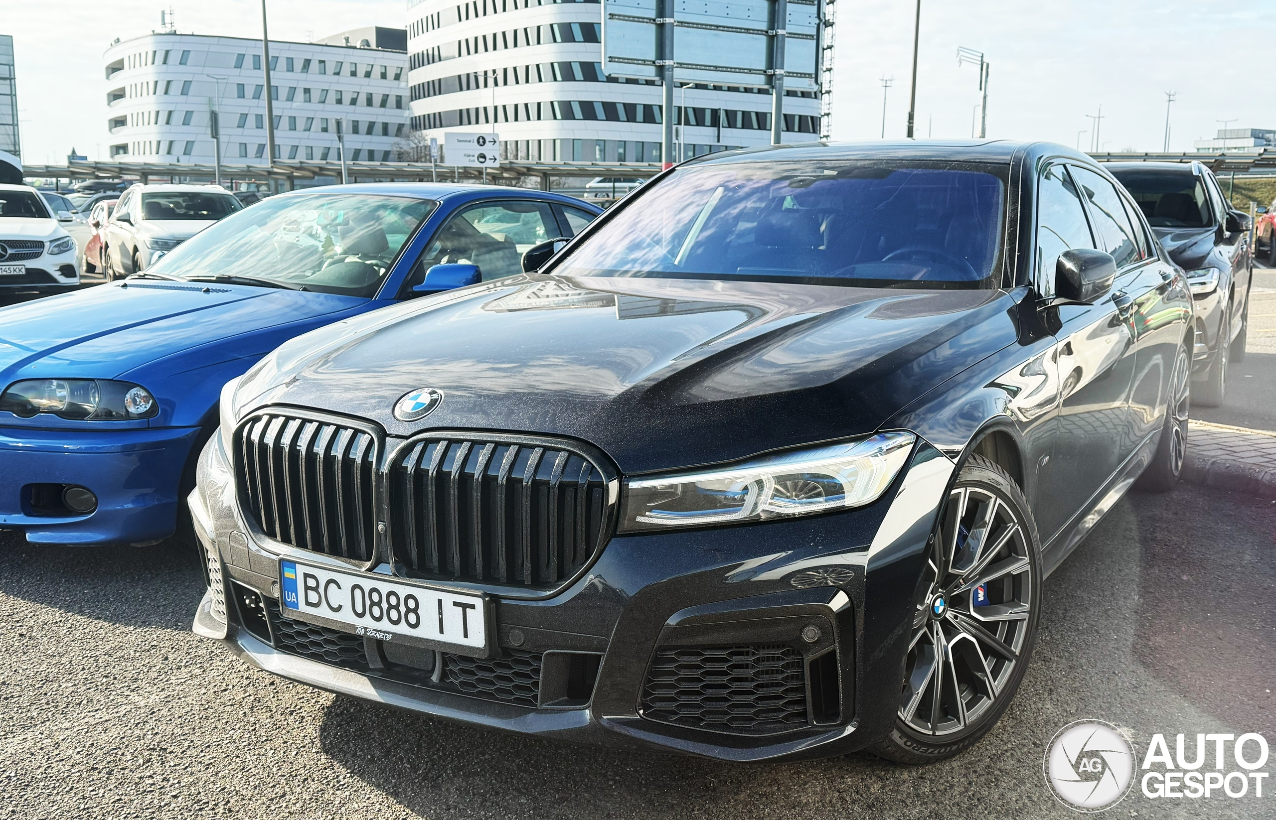 BMW M760Li xDrive 2019