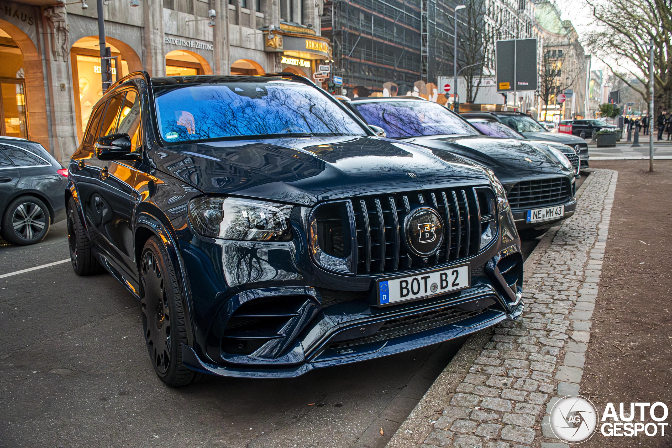 Brabus GLS 900 Deep Blue is alles wat je eigenlijk niet nodig hebt