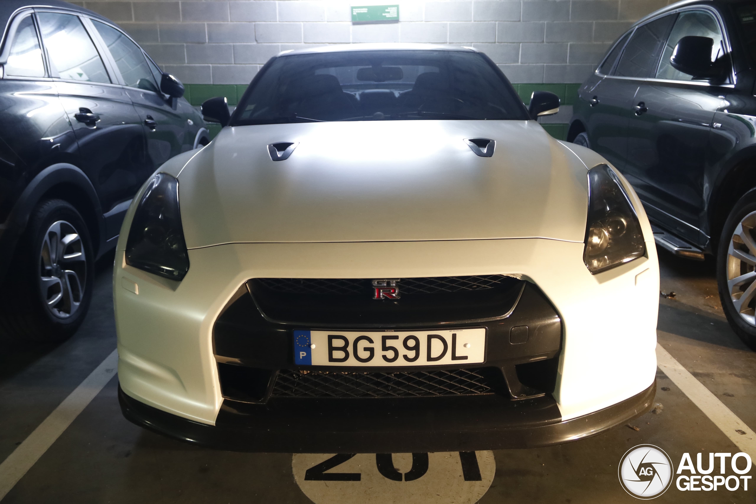 Nissan GT-R