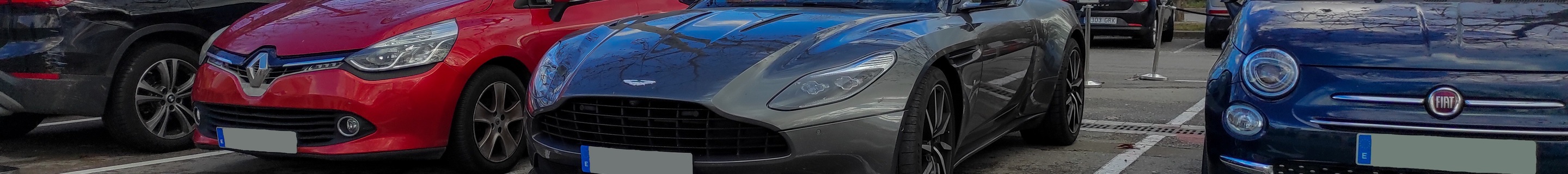 Aston Martin DB11