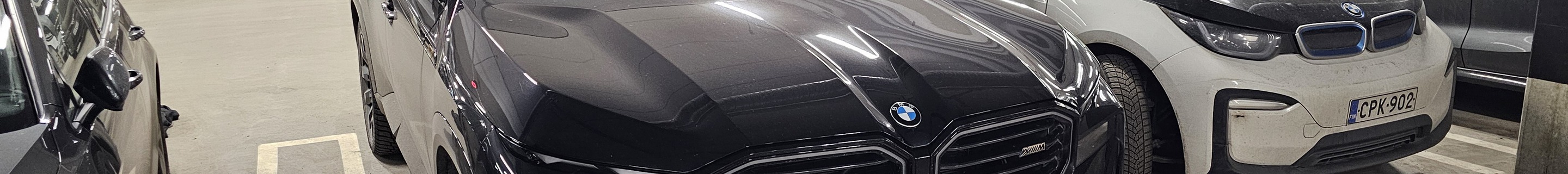 BMW XM G09