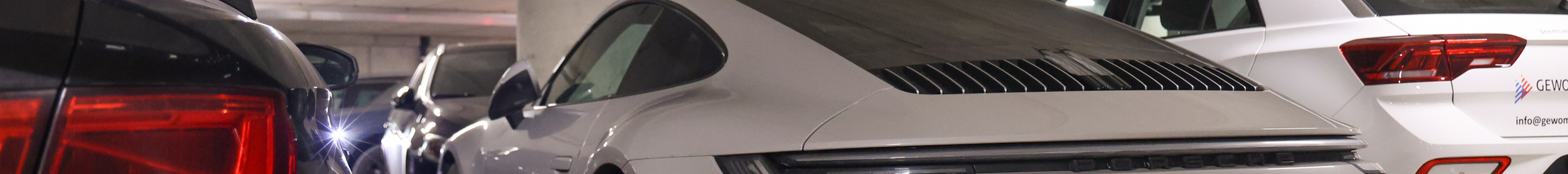 Porsche 992 Carrera 4S
