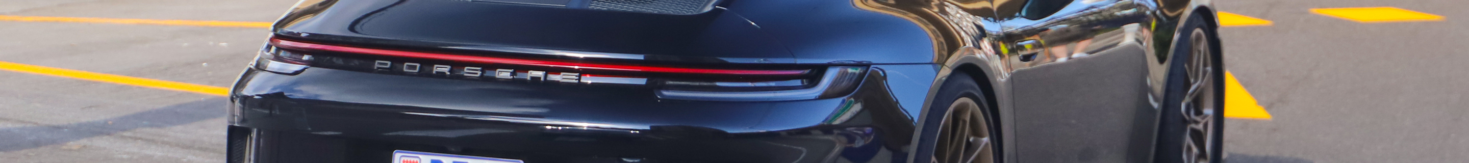 Porsche 992 GT3 Touring