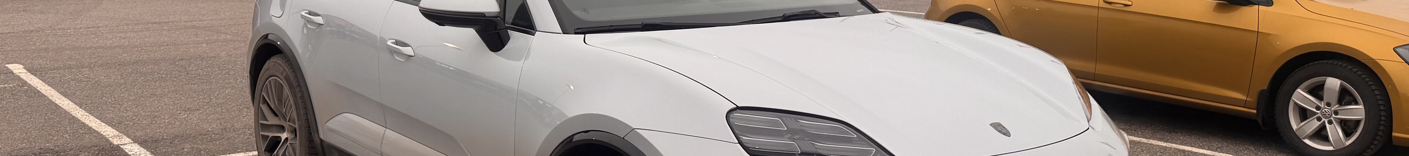 Porsche Macan EV Turbo