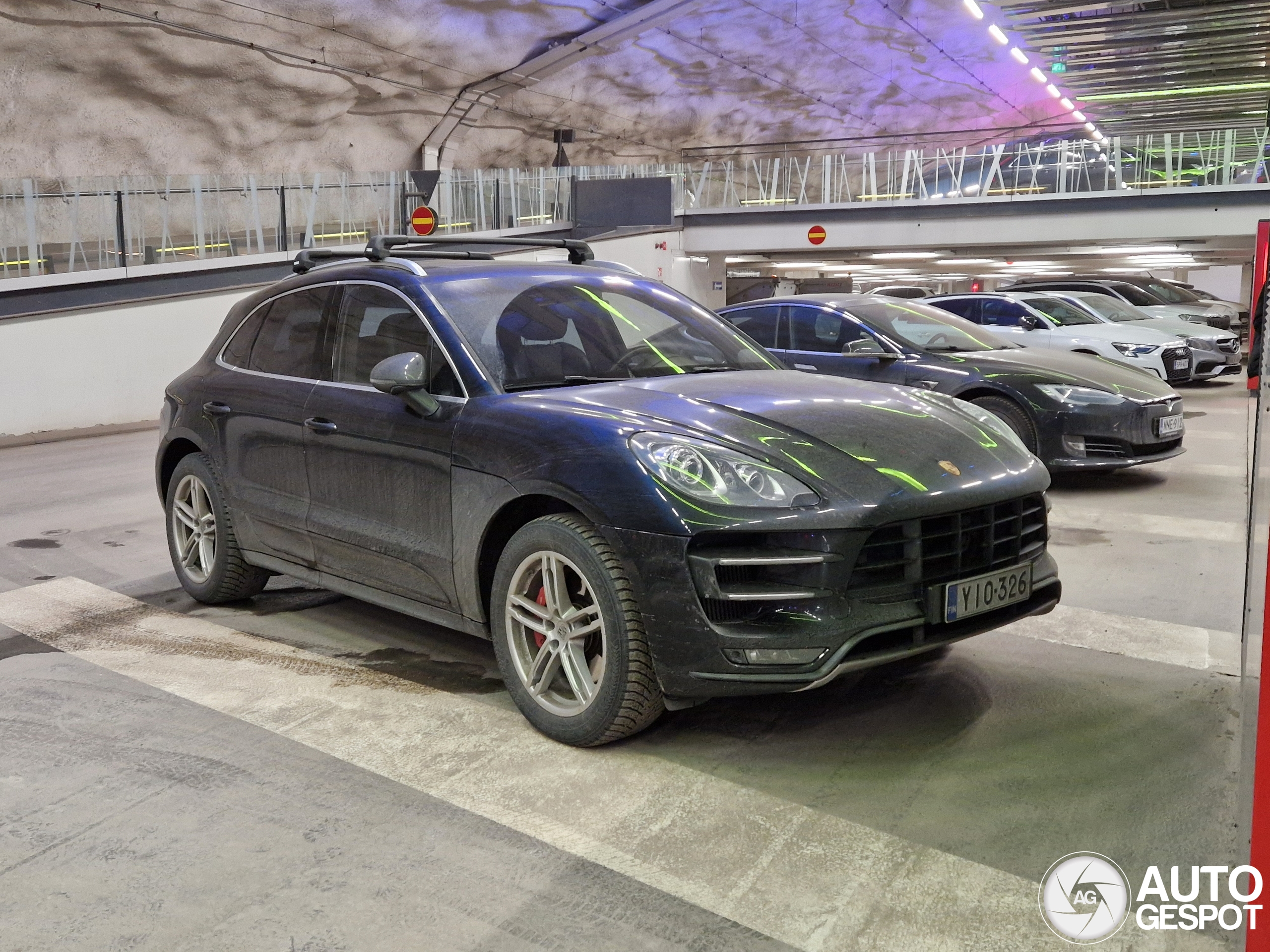 Porsche 95B Macan Turbo