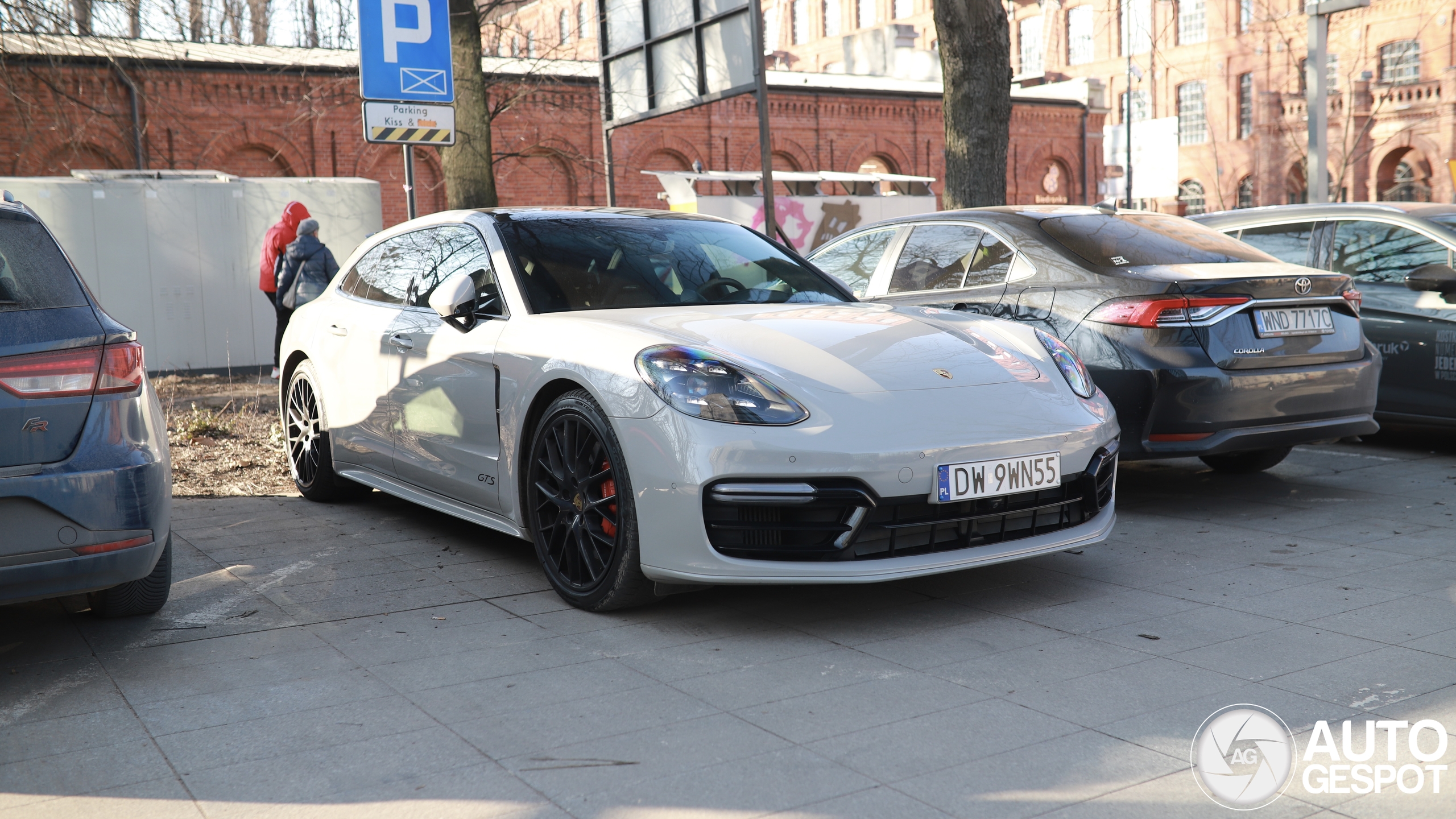 Porsche 971 Panamera GTS Sport Turismo