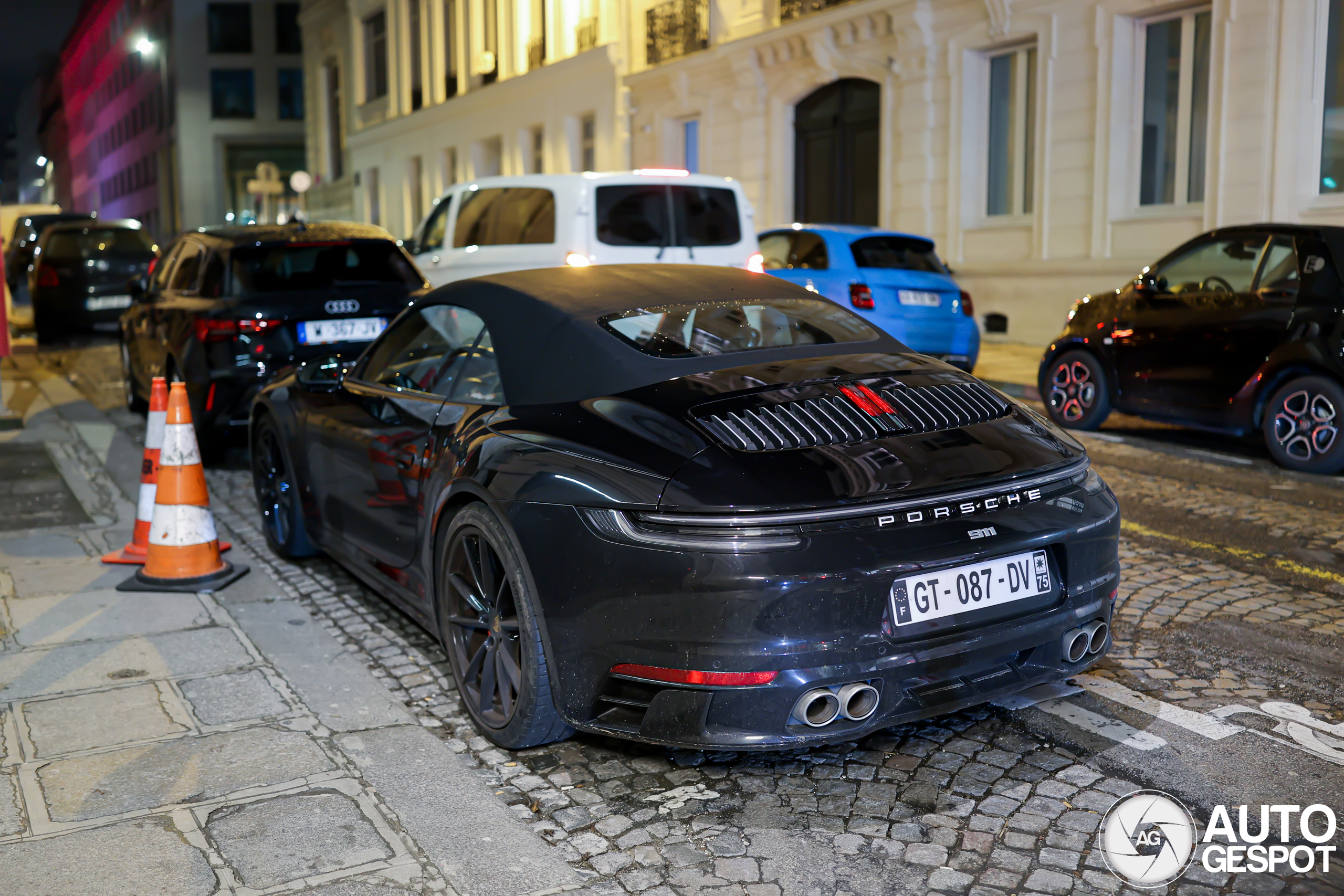 Porsche 992 Carrera 4S Cabriolet